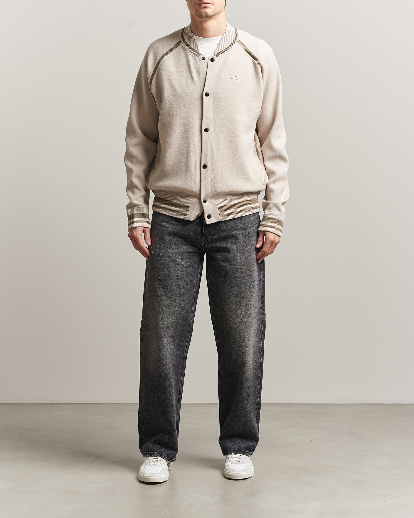 Men | Coats & Jackets | J.Lindeberg | Stanley Jacquard Knit Bomber Moonbeam