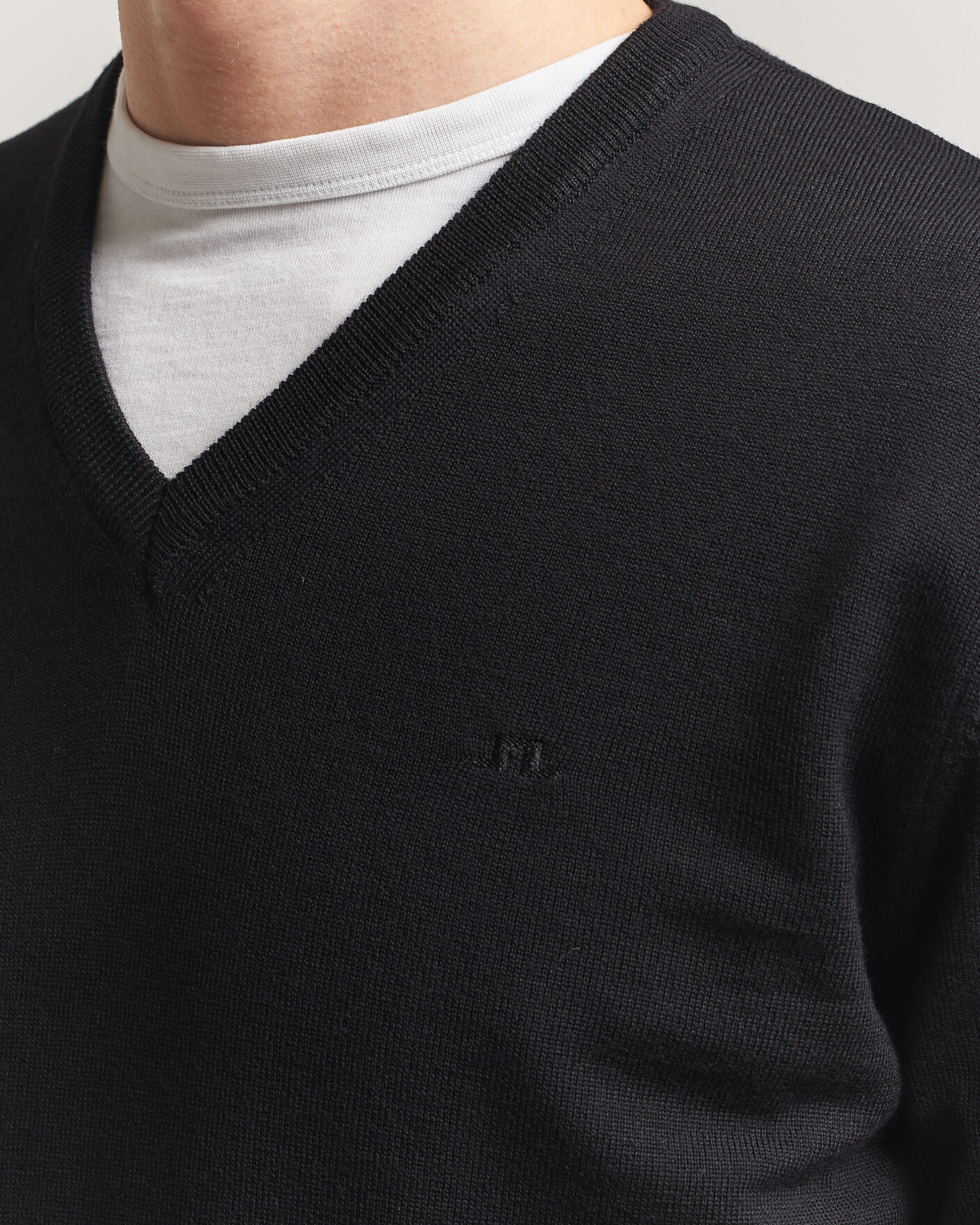 Men | Sweaters & Knitwear | J.Lindeberg | Lymann Merino V-Neck Pullover Black