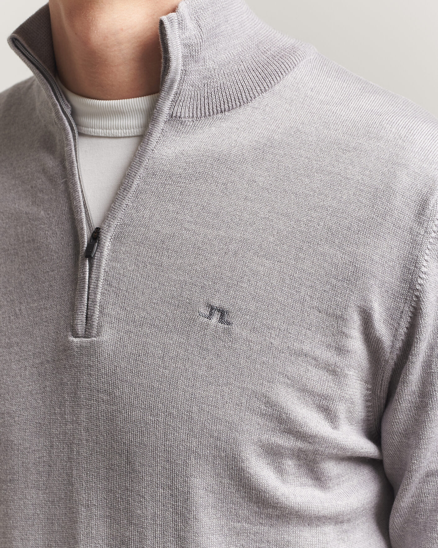 Men | Sweaters & Knitwear | J.Lindeberg | Kiyan Merino Half Zip Light Grey Melange