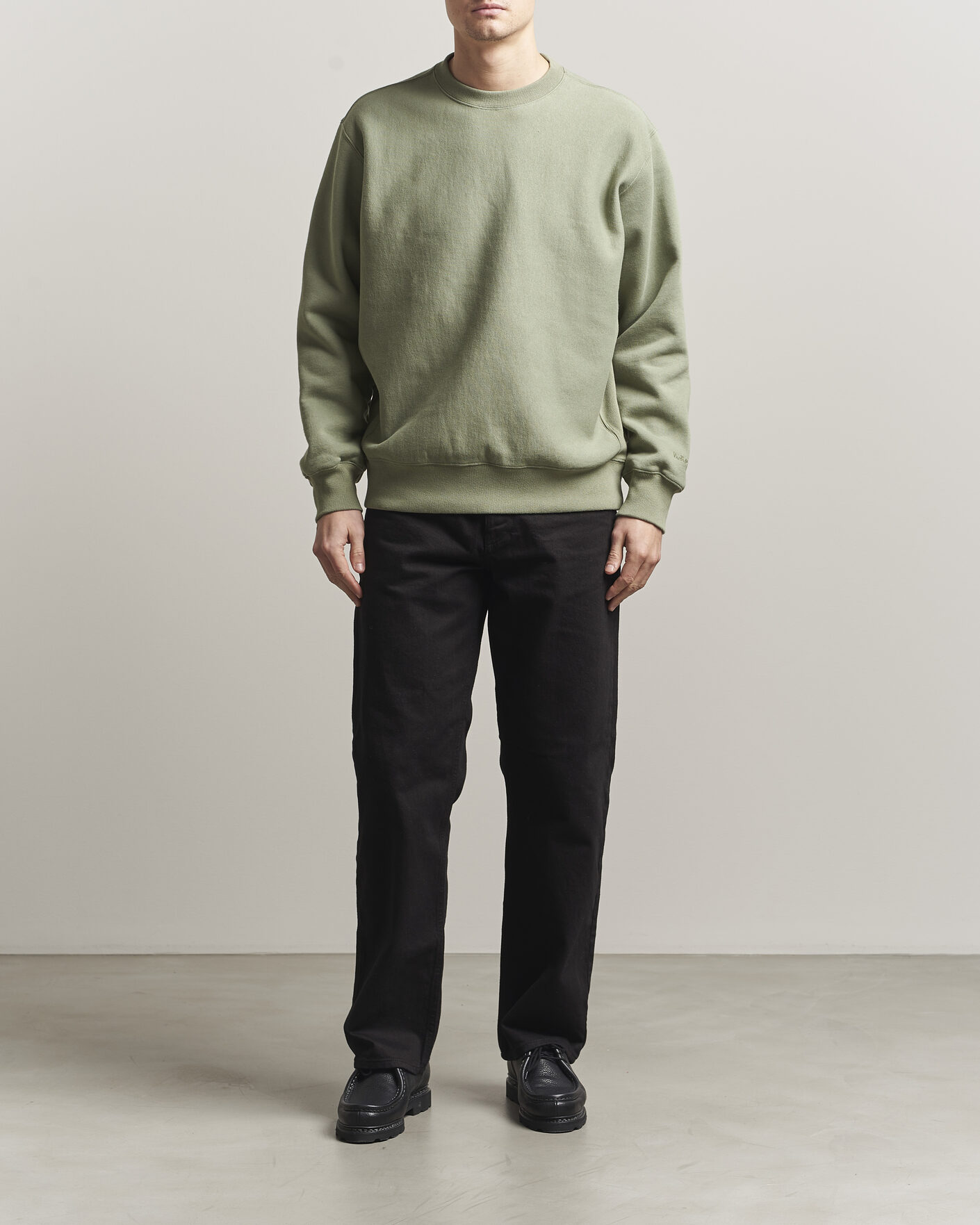 Men | Sweaters & Knitwear | Nudie Jeans | Hasse Crew Neck Sweatshirt Green