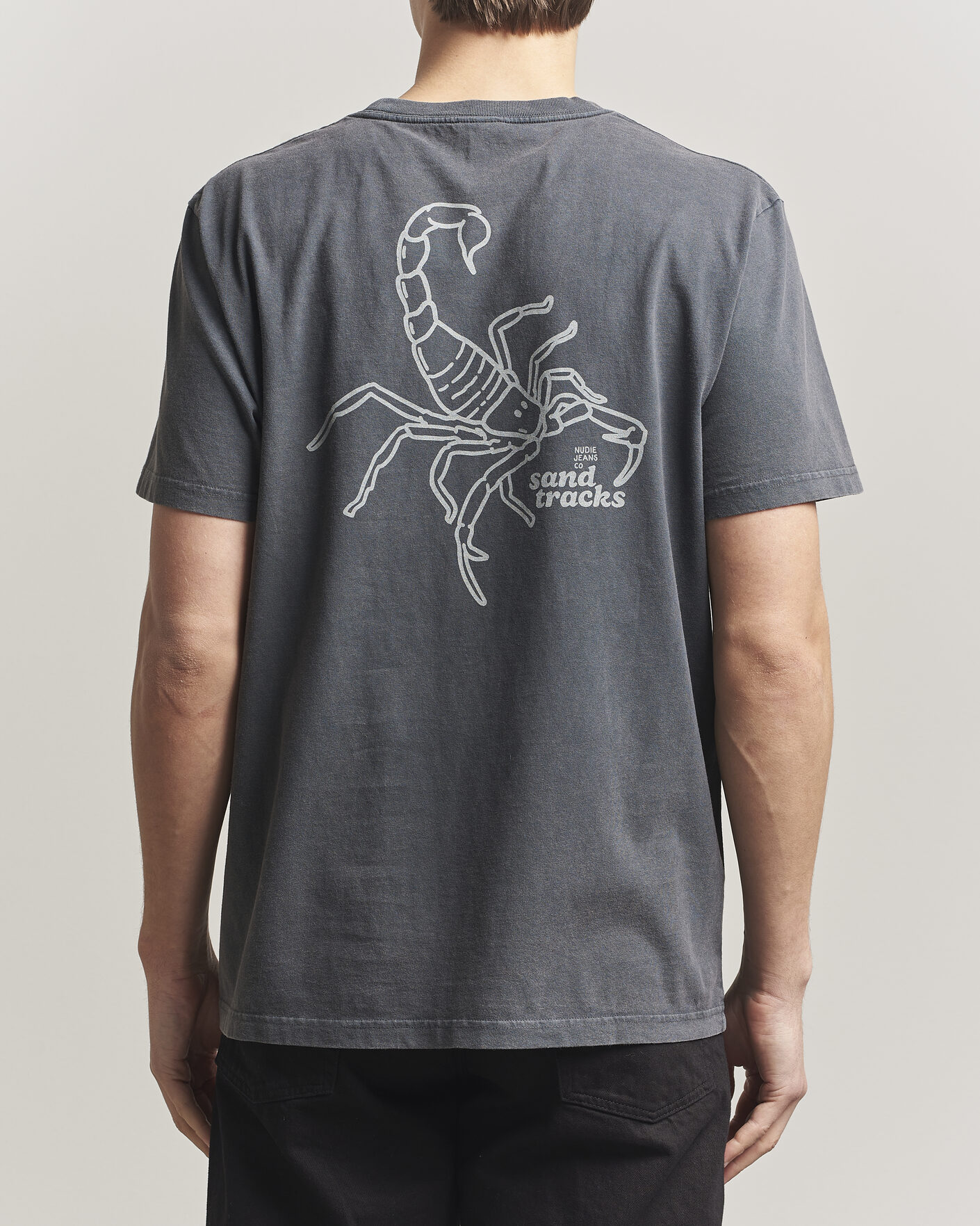 Men | T-Shirts | Nudie Jeans | Roy Printed T-Shirt Antracite