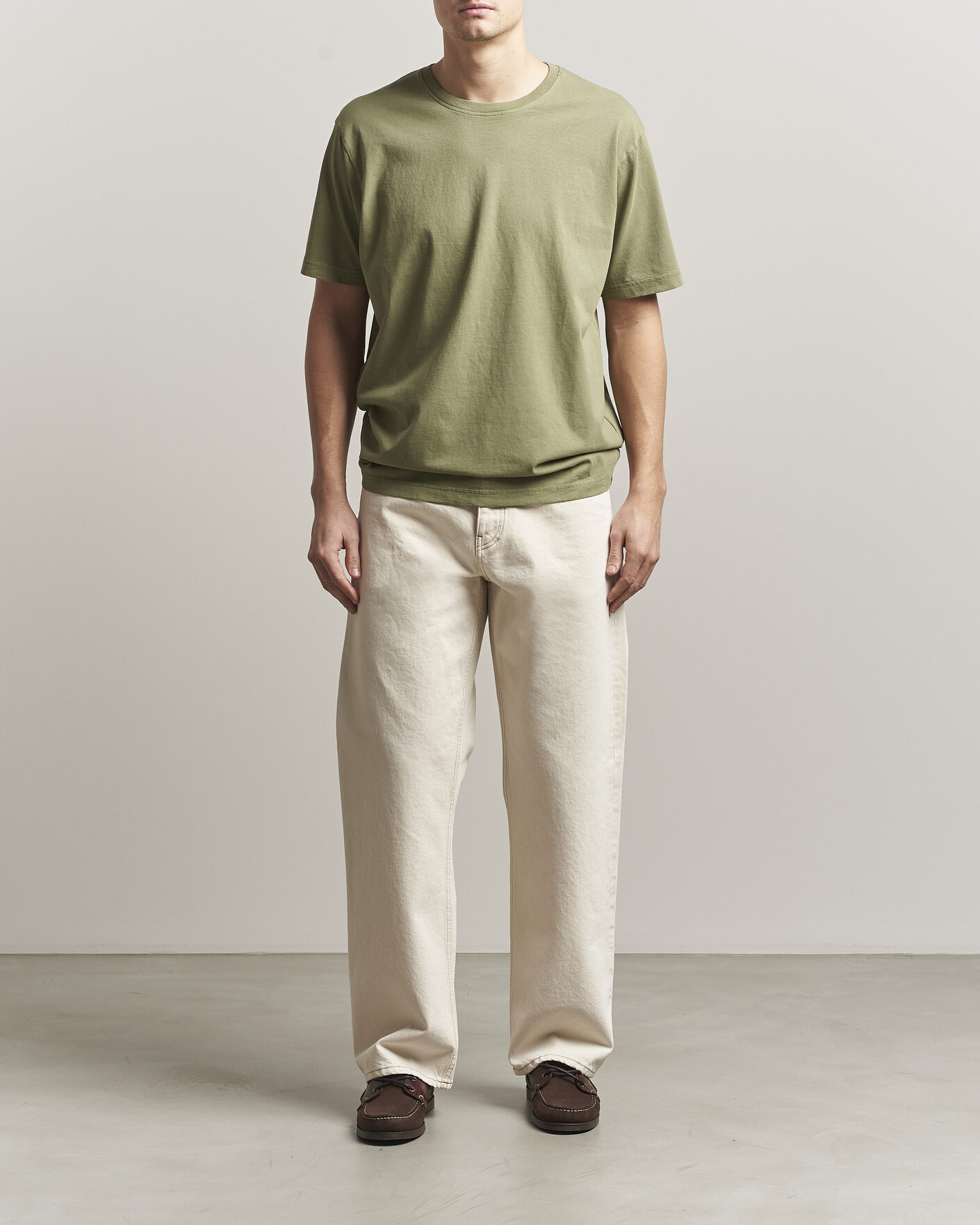 Men | T-Shirts | Nudie Jeans | Uno Everyday Crew Neck T-Shirt Green