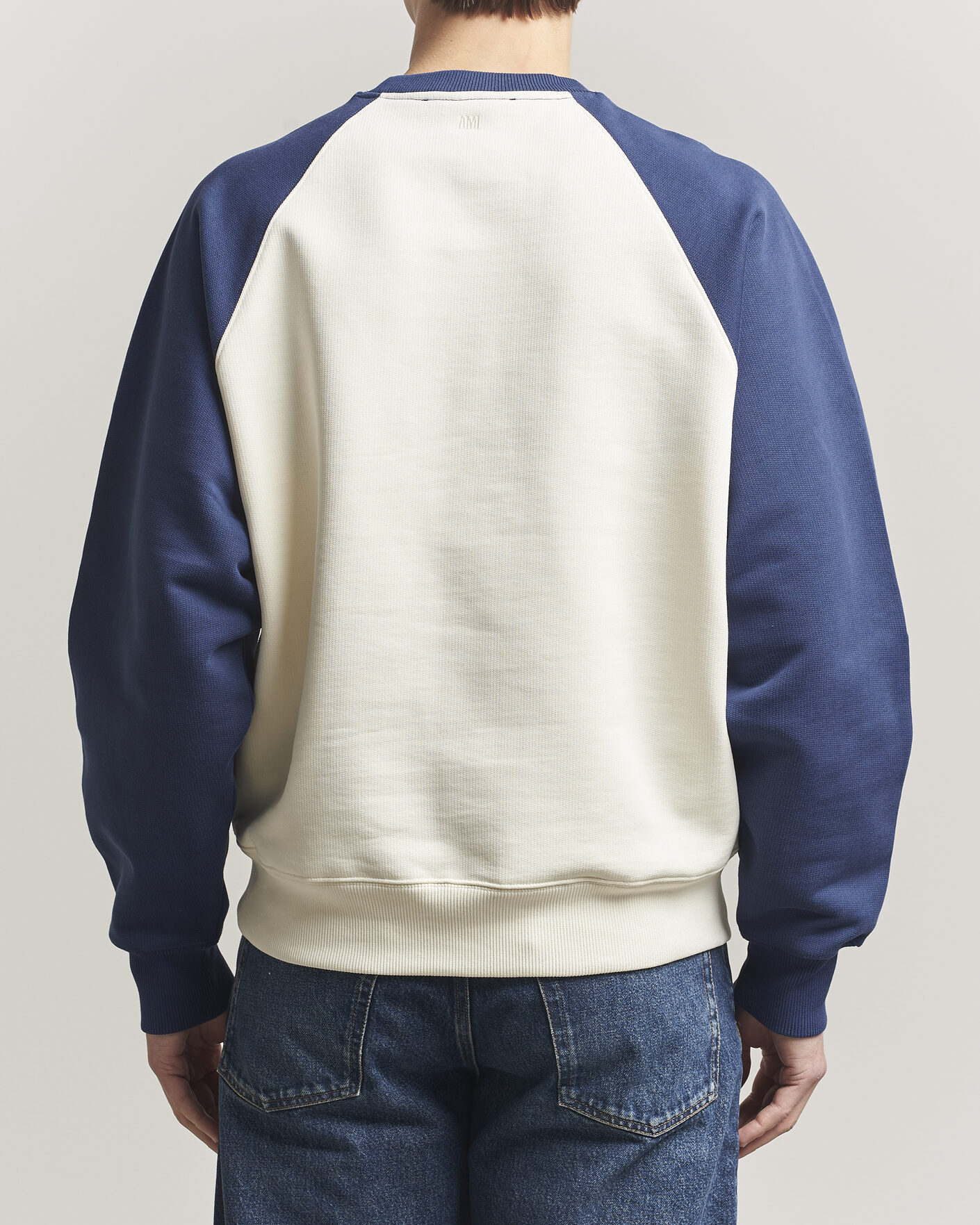 Men | Sweaters & Knitwear | AMI | Knitted Heart Logo Sweatshirt Creme/Navy