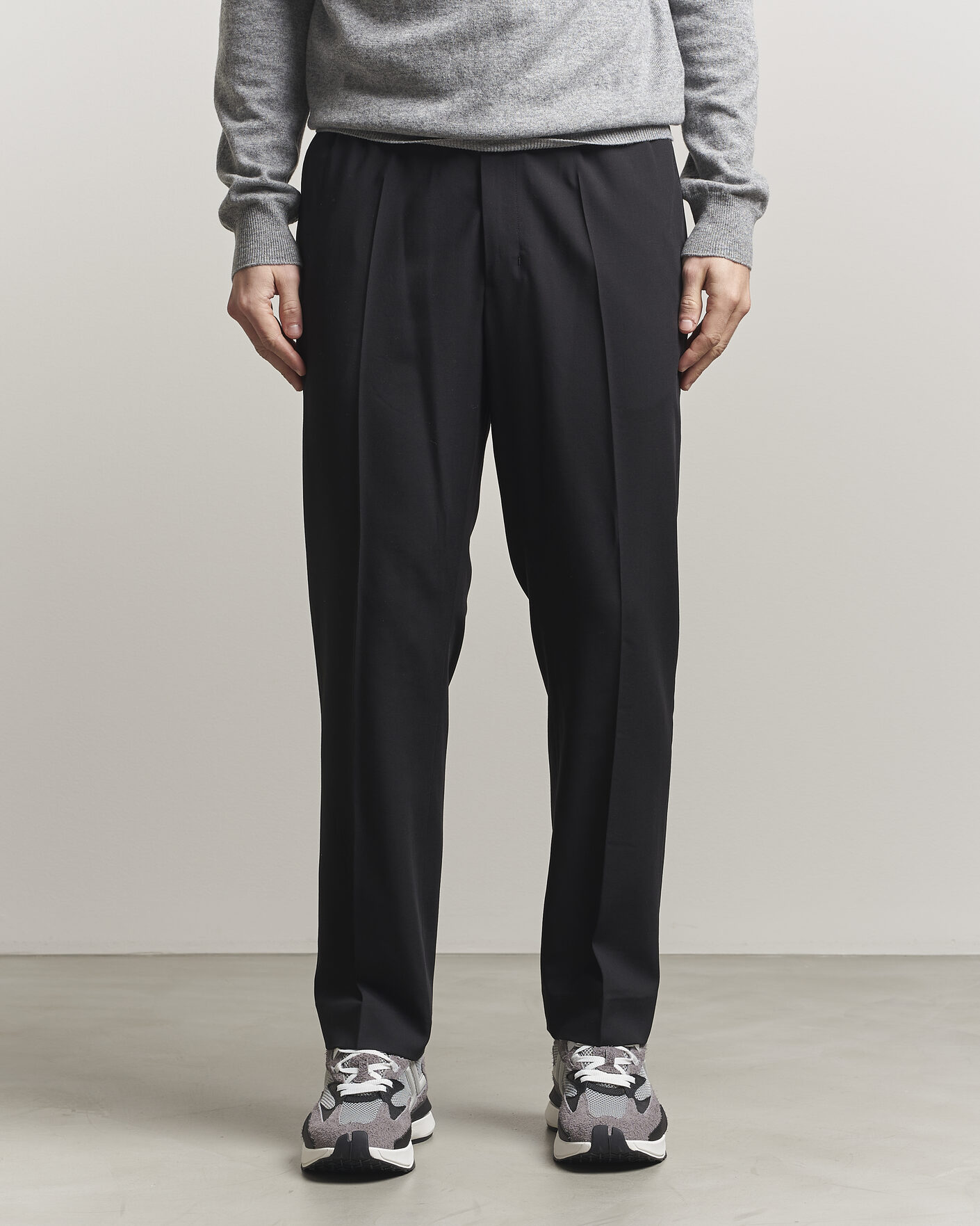 Men | Trousers | AMI | Wool Drawstring Trousers Black