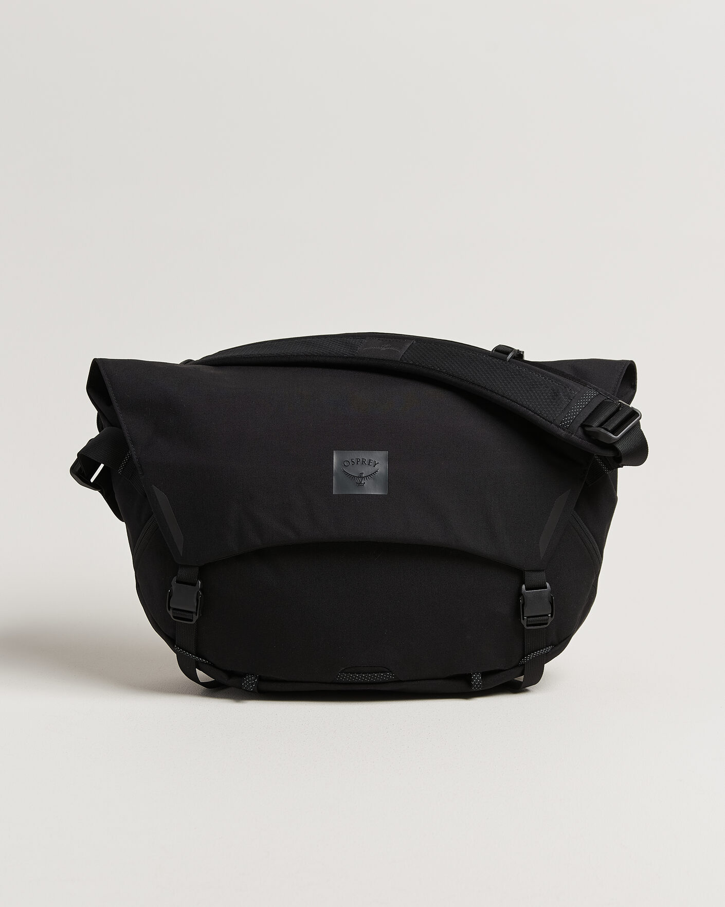 Men | Bags | Osprey | Metron Messenger 18 Black