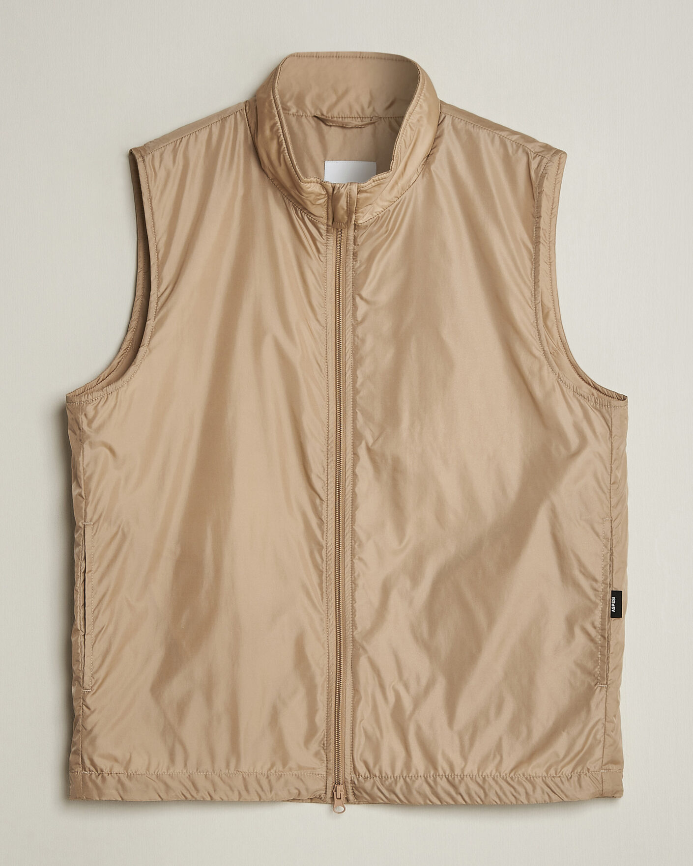 Men | Gilets | Aspesi | Vernes Nylon Gilet Beige