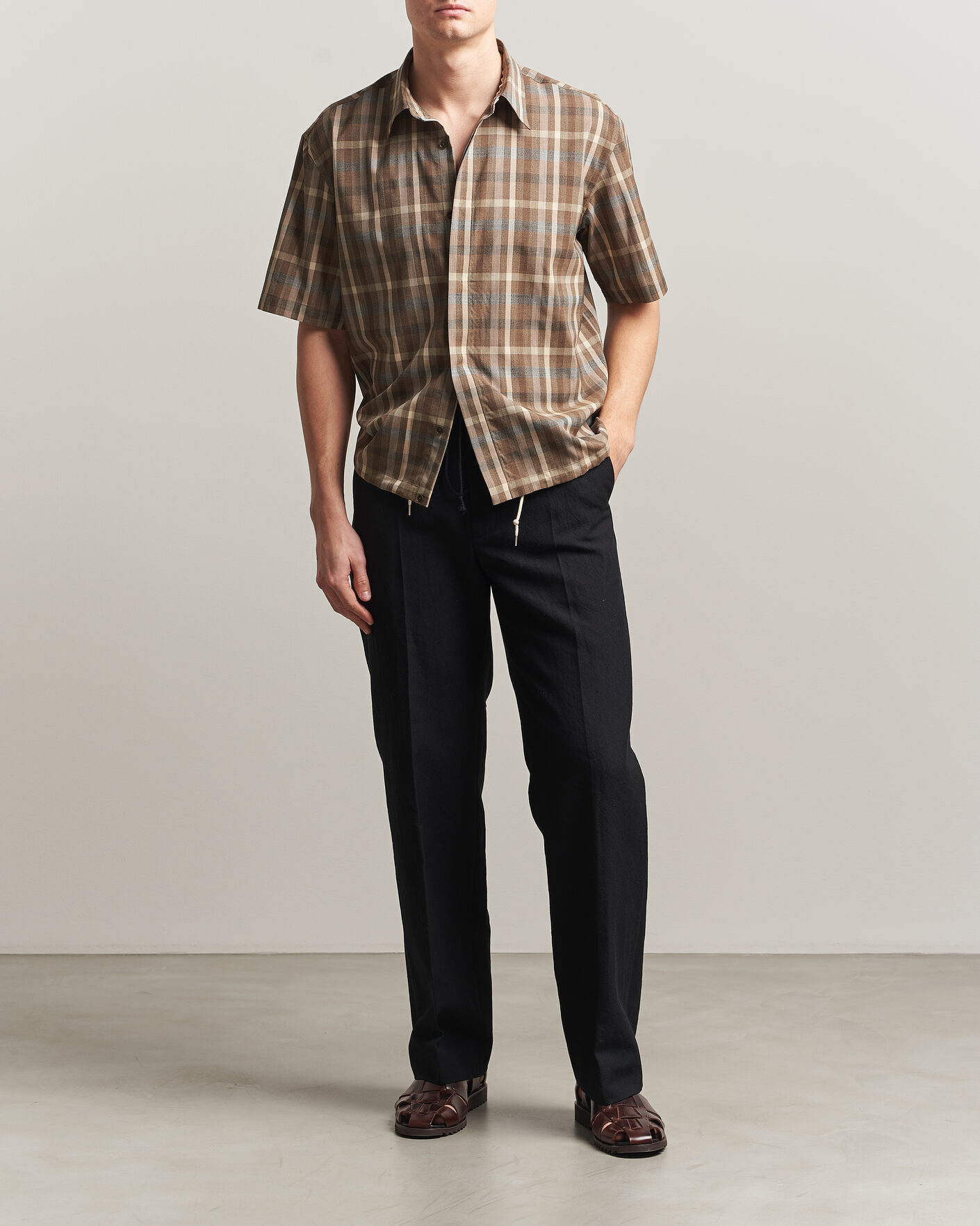 Men | Trousers | Auralee | Wool/Linen Ox Drawstring Pants Black