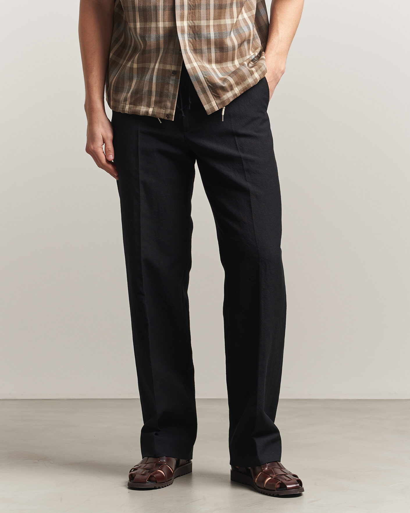 Men | Trousers | Auralee | Wool/Linen Ox Drawstring Pants Black