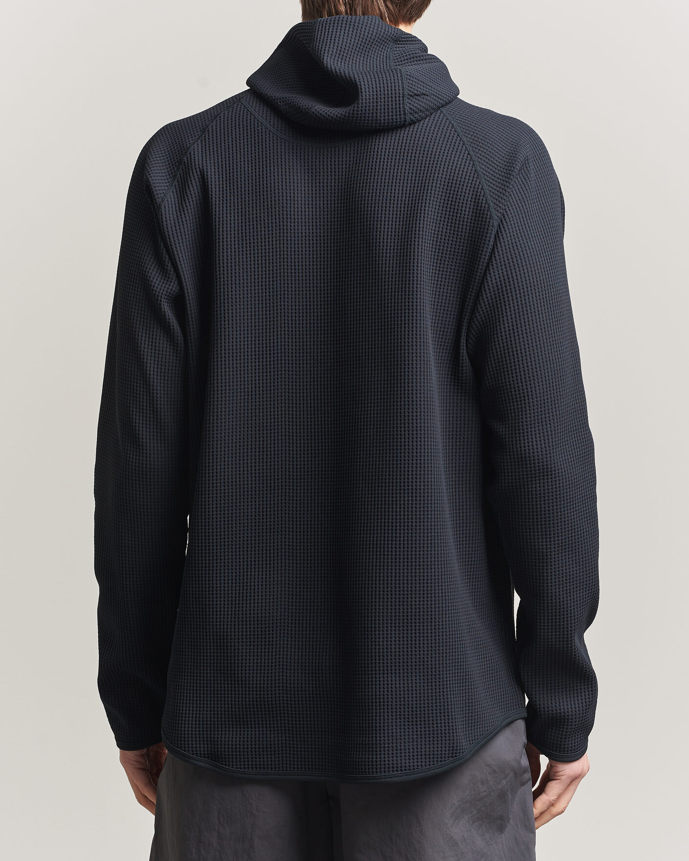 Men | Sweaters & Knitwear | Goldwin | WF Light Long Sleeve Hoodie Black
