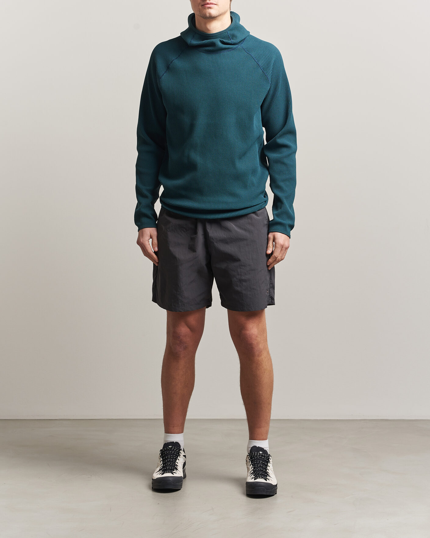 Men | Sweaters & Knitwear | Goldwin | WF Light Long Sleeve Hoodie Kokiran Green