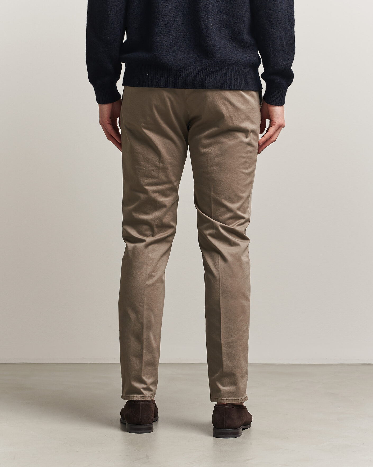 Men | Trousers | Incotex | Slim Fit Garment Dyed Slacks Taupe