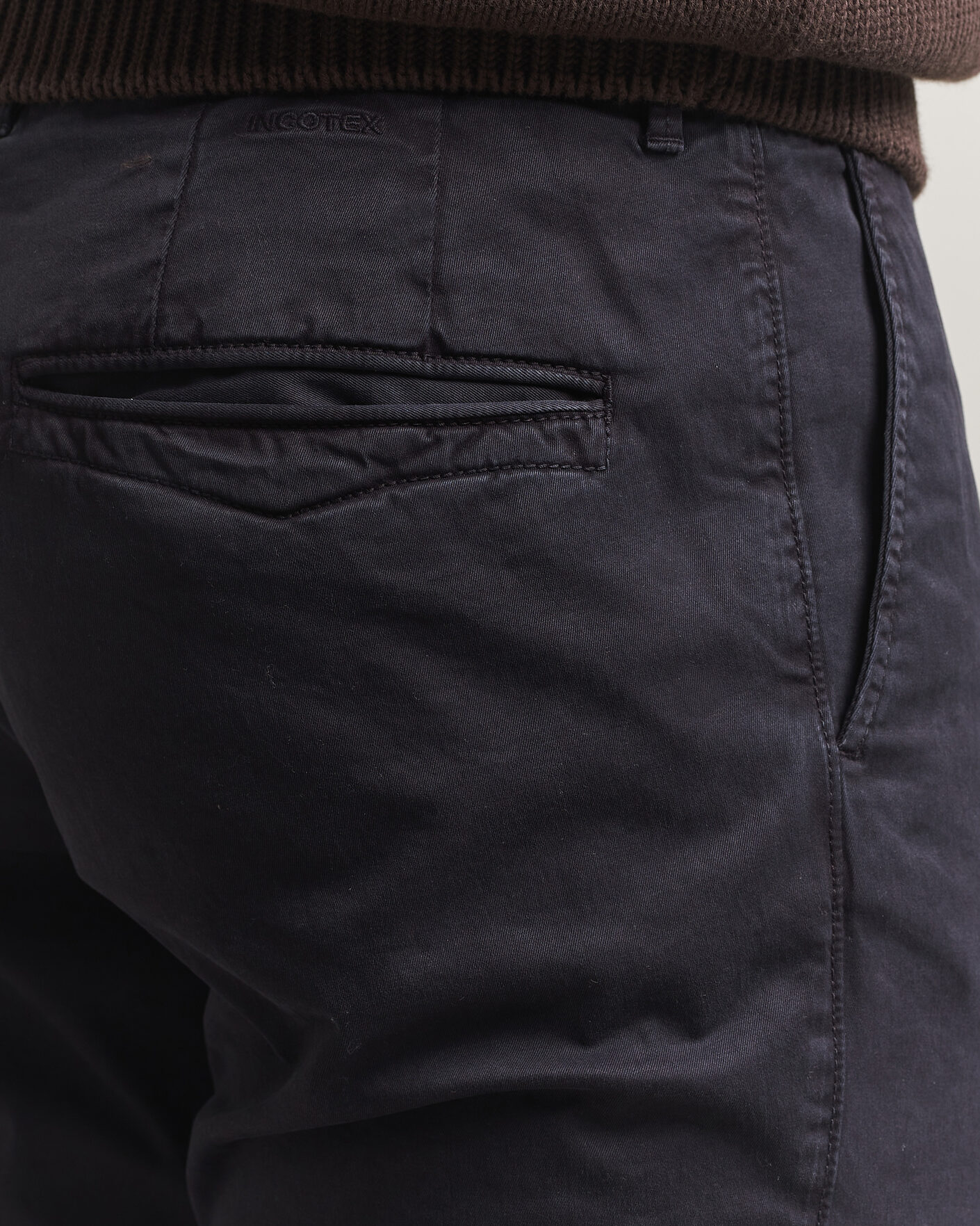 Men | Trousers | Incotex | Slim Fit Garment Dyed Slacks Navy