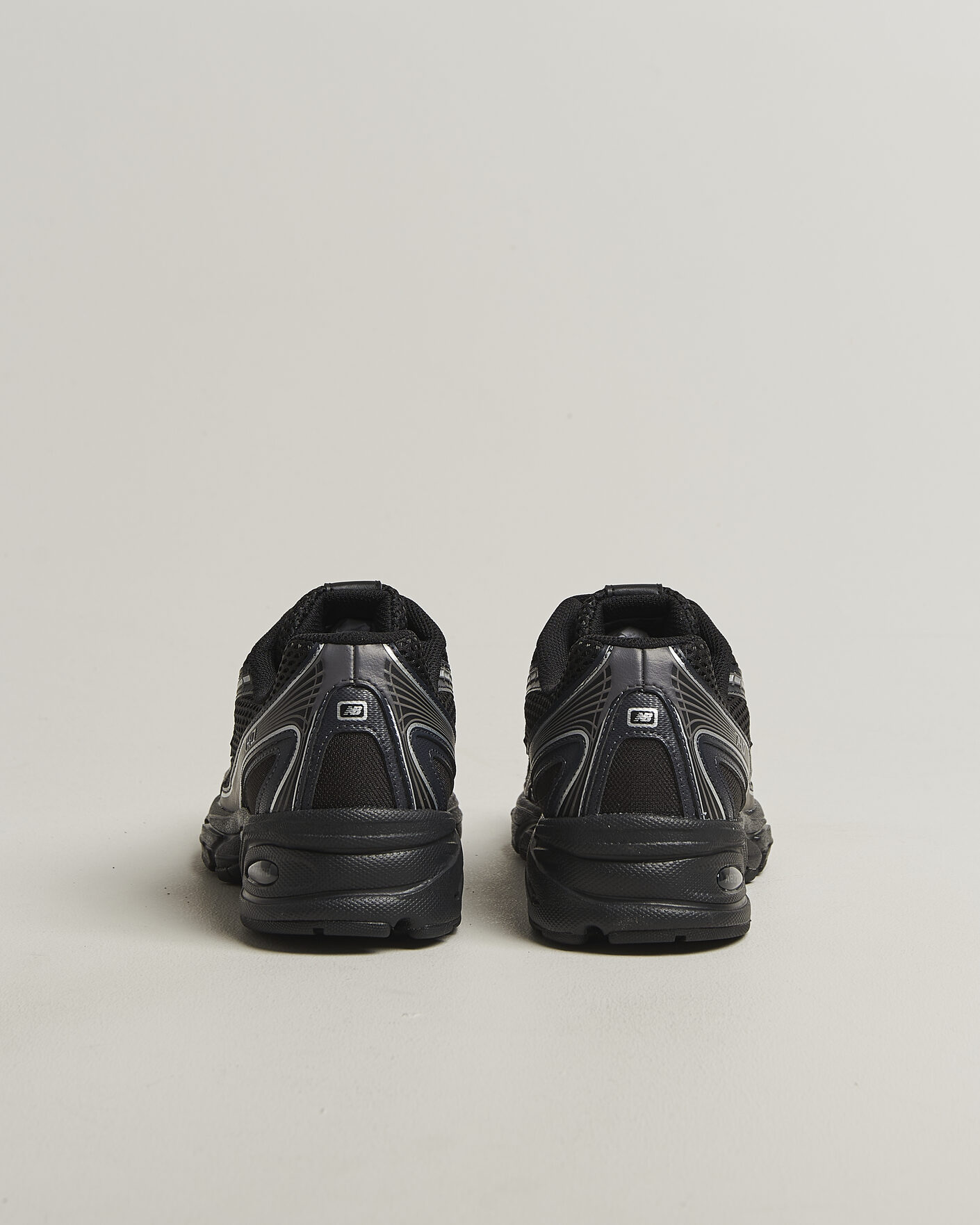 Men | Sneakers | New Balance | 740 Sneakers Black