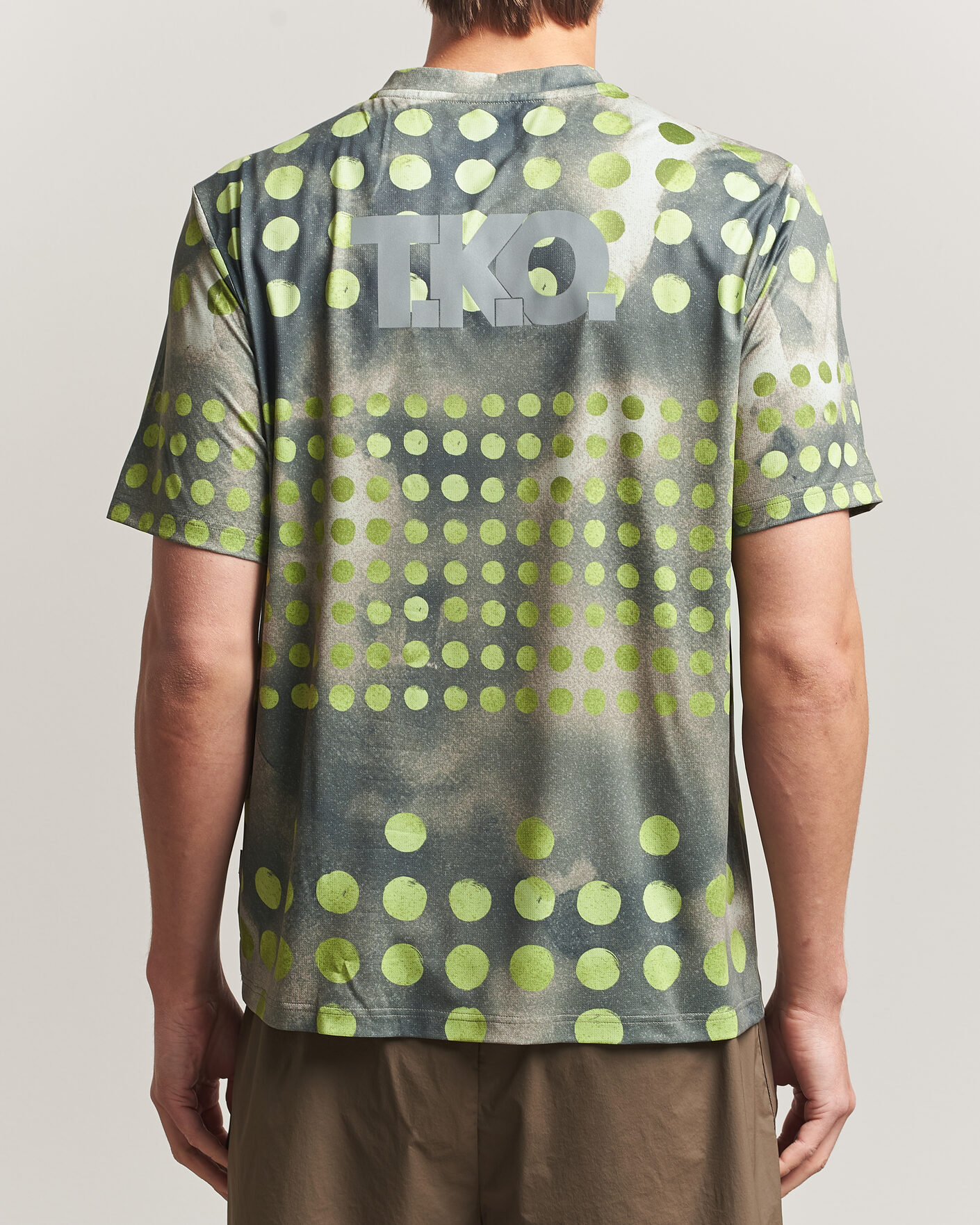 Men | T-Shirts | Pas Normal Studios | TKO Balance T-Shirt Moss Green