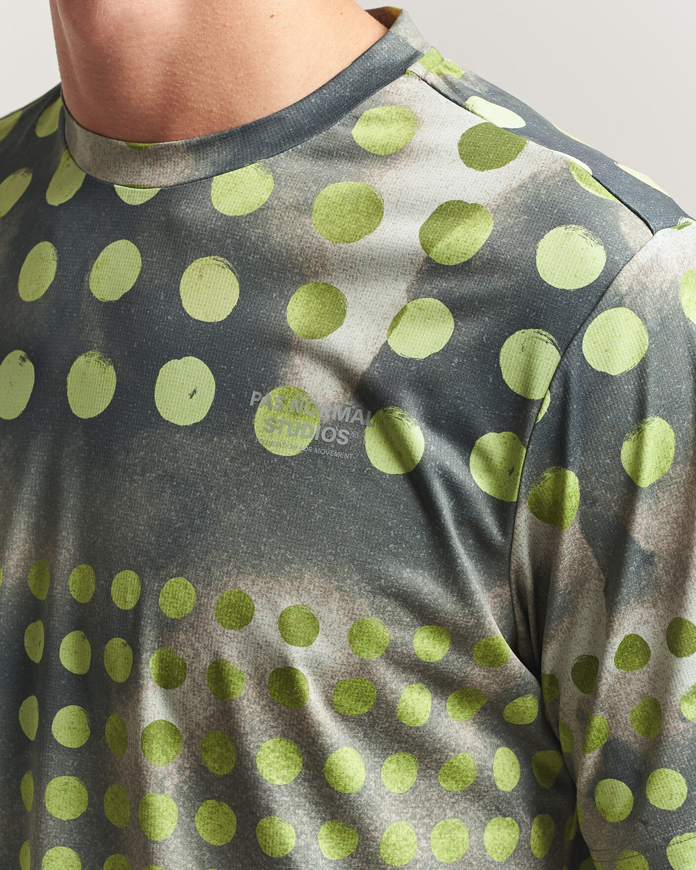 Men | T-Shirts | Pas Normal Studios | TKO Balance T-Shirt Moss Green