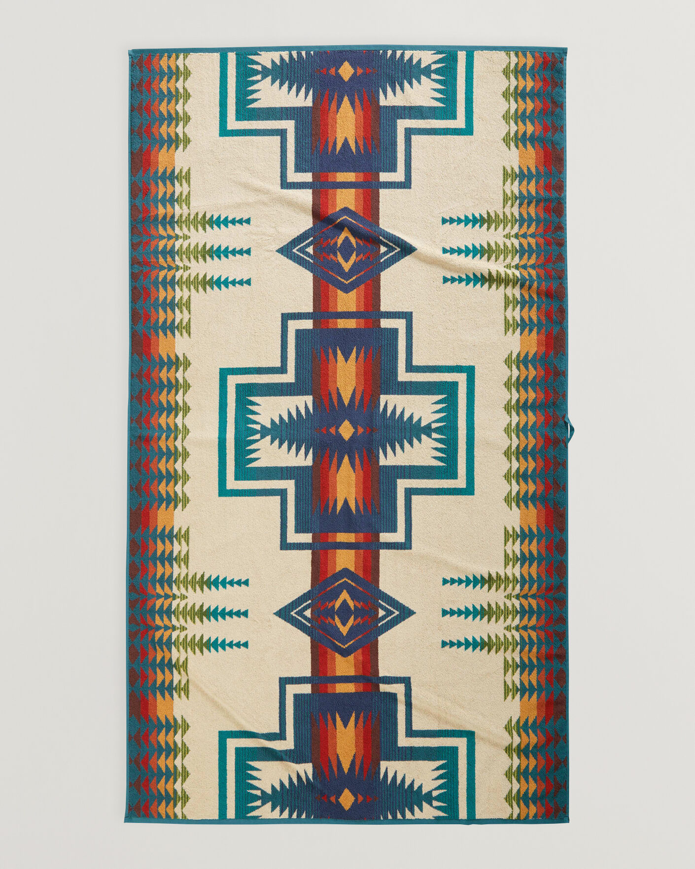 Men | Fabrics | Pendleton | Oversized Jacquard Spa Towel Century Harding