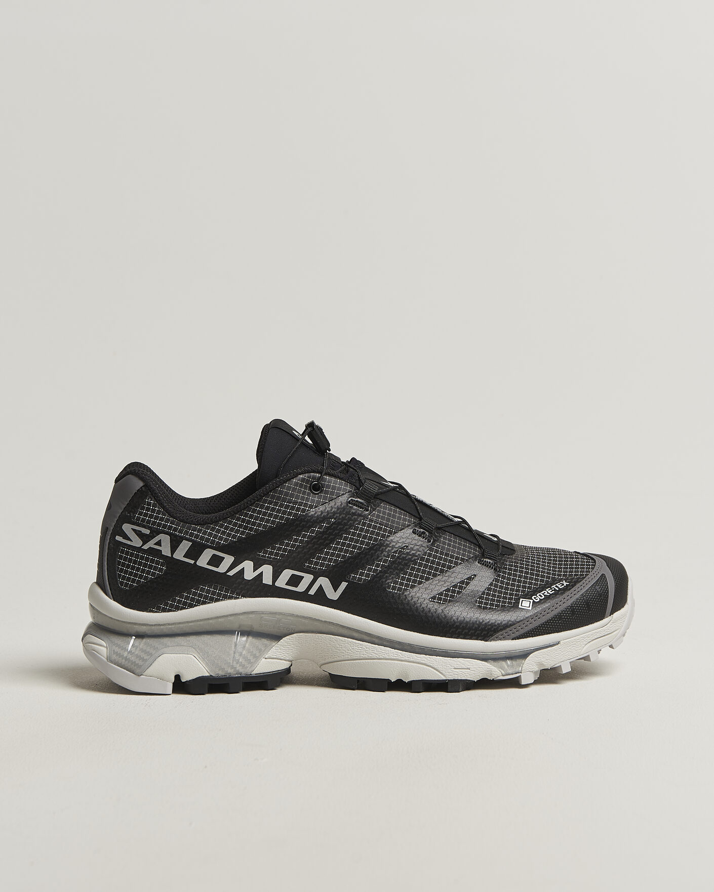 ルナ④ Salomon XT-4 GTX Sneakers Black/Lunar Rock at CareOfCarl.com