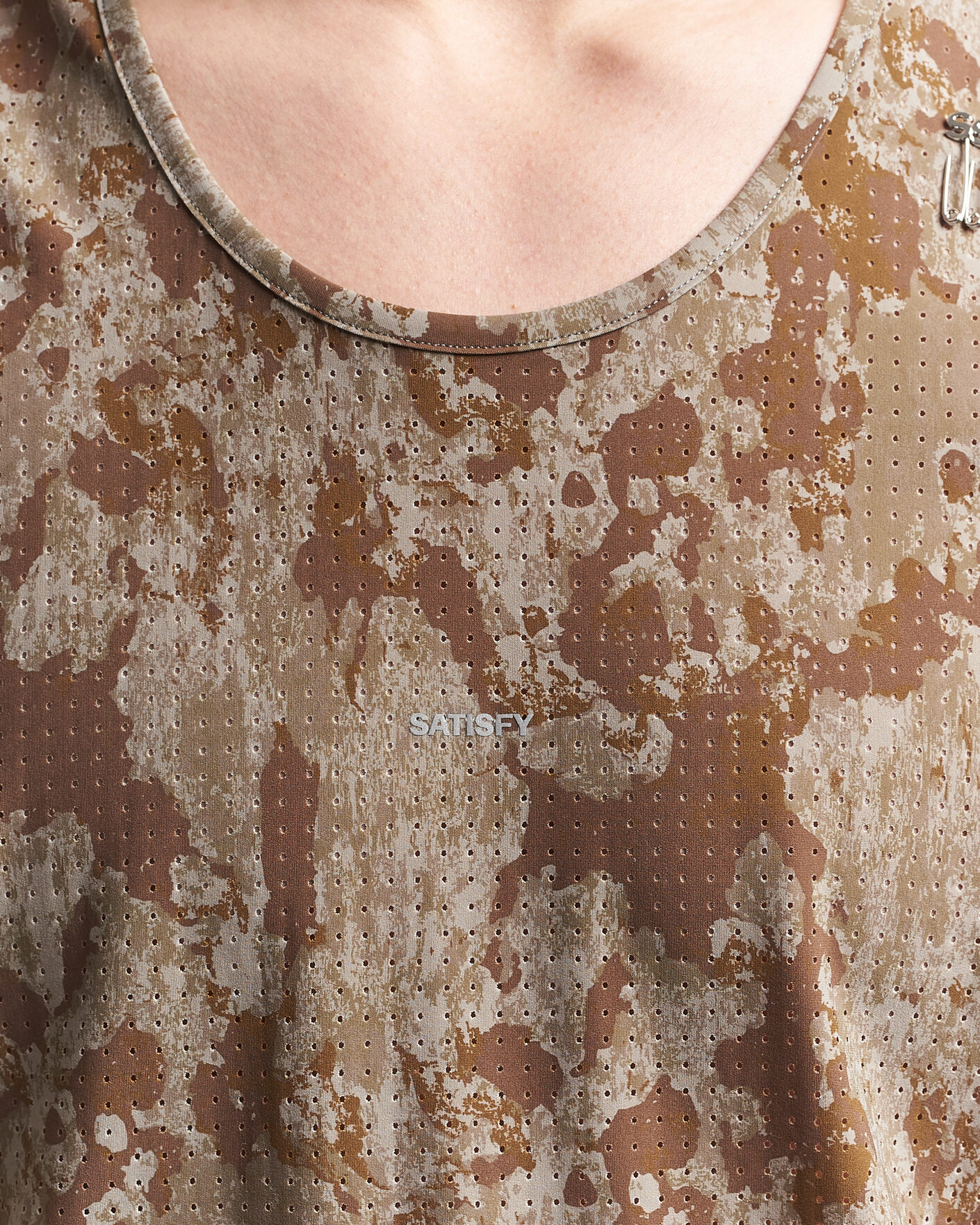 Men | T-Shirts | Satisfy | Space-O Singlet Camo