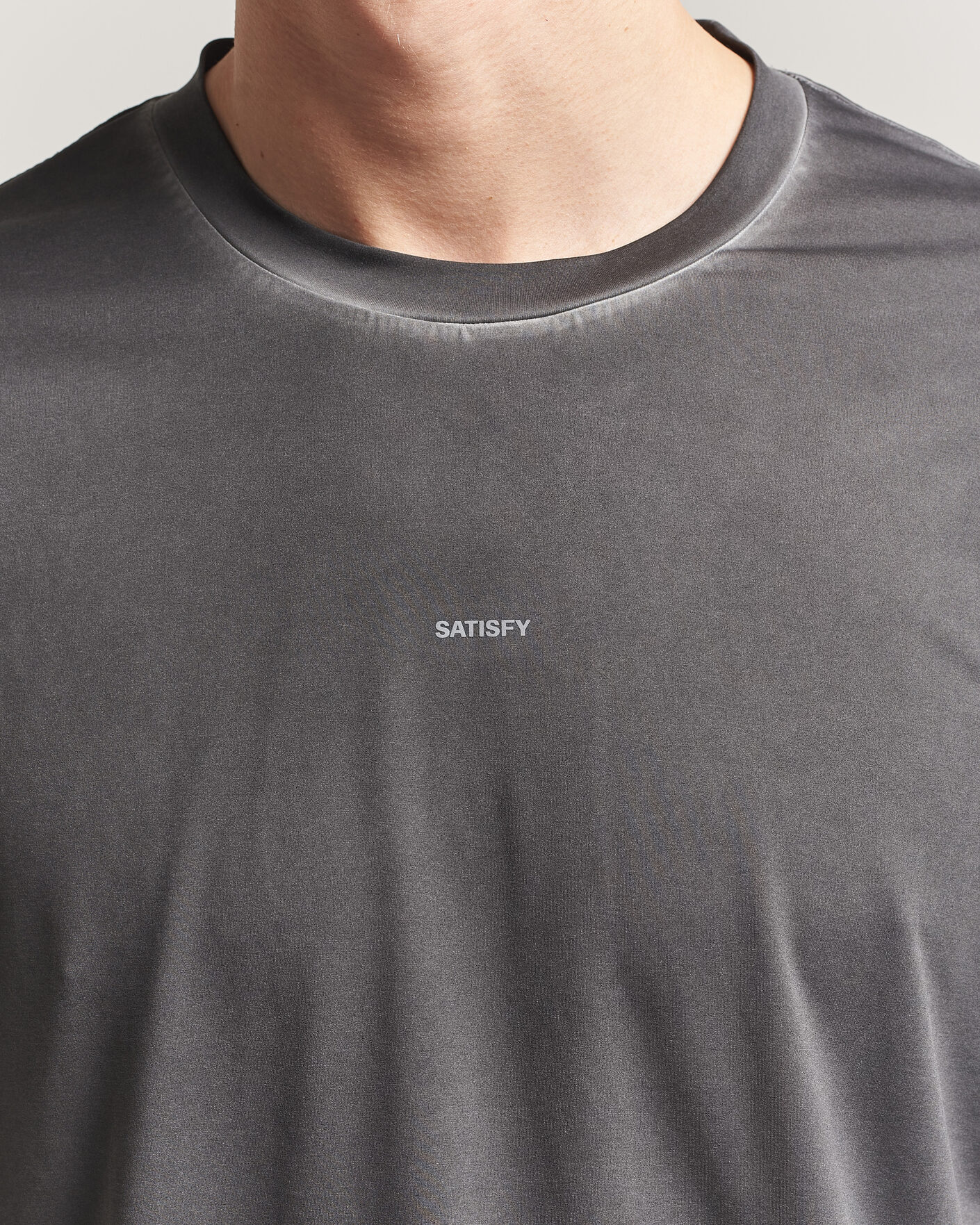 Men | T-Shirts | Satisfy | AuraLite T-Shirt Pigment Black