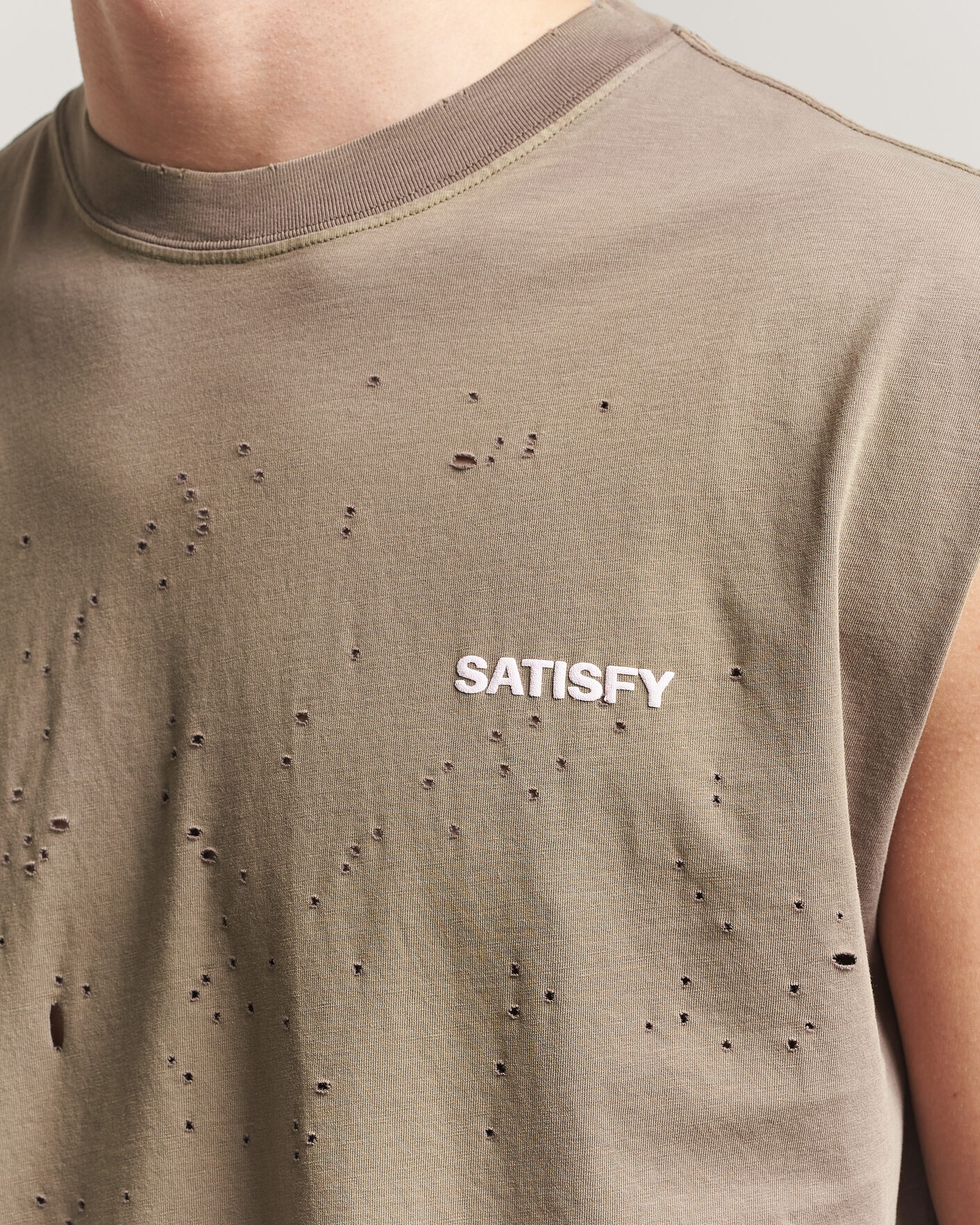 Men | T-Shirts | Satisfy | MothTech Muscle Tee Sun Bleached Falcon