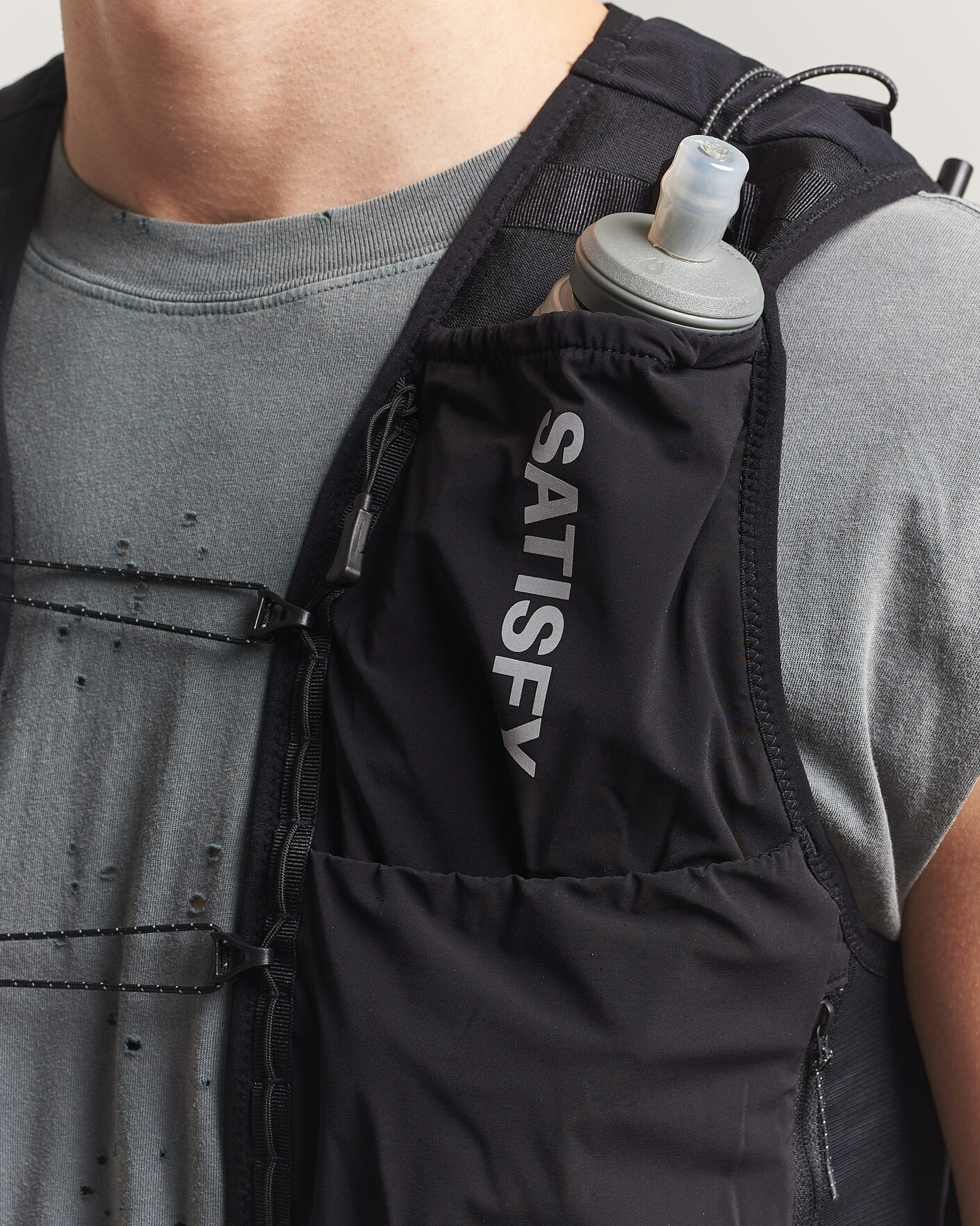 Satisfy Justice Cordura Hydration Vest 5L Black at CareOfCarl.com