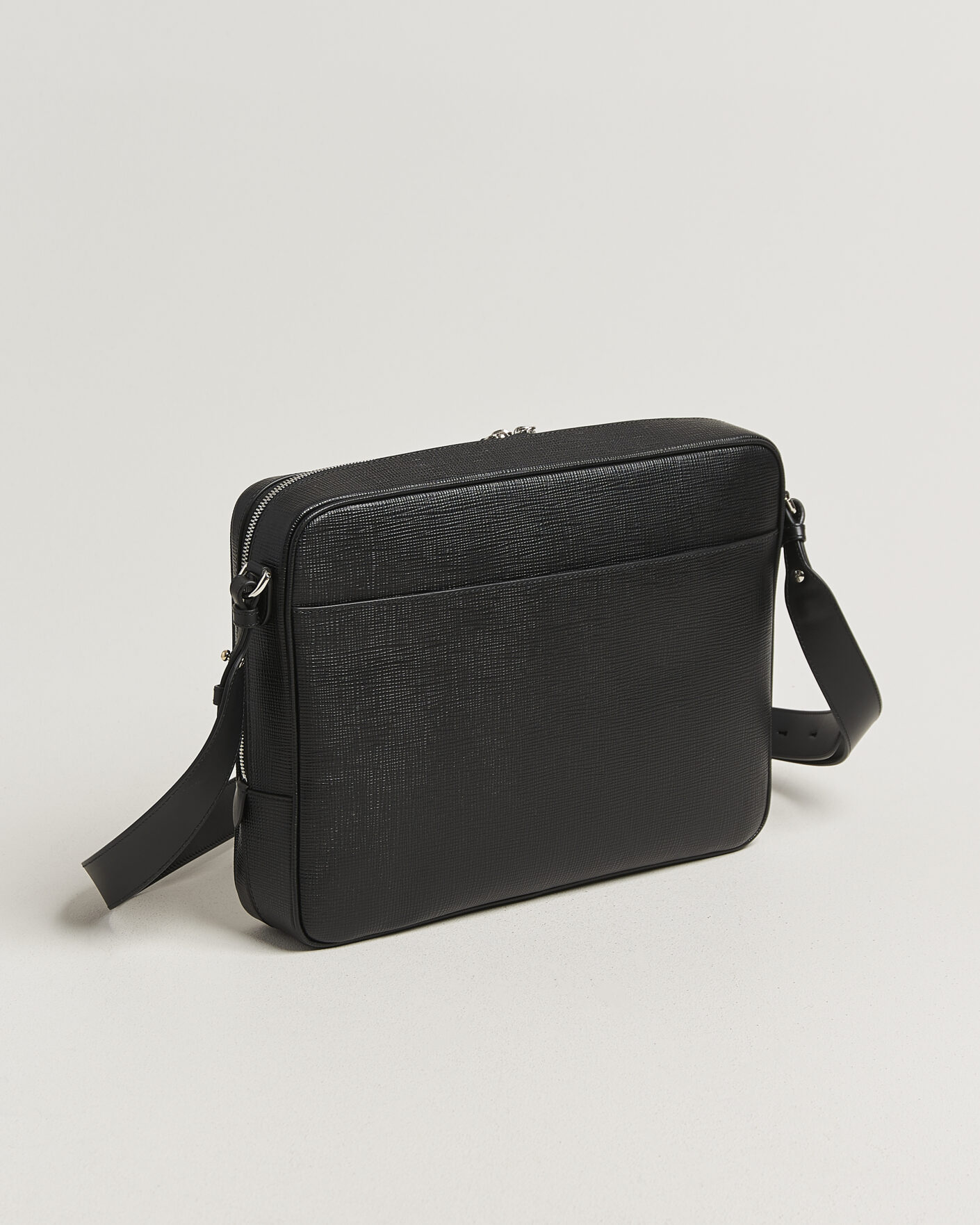 Men | Bags | Smythson | Panama Slim Messenger Bag Black
