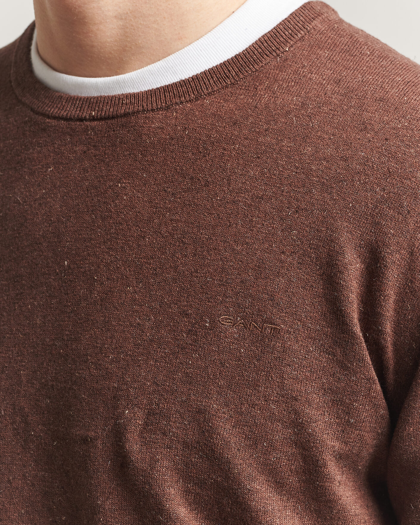 Men | Sweaters & Knitwear | Gant | Cotton/Linen Slub Knitted Sweater Hazelnut Melange