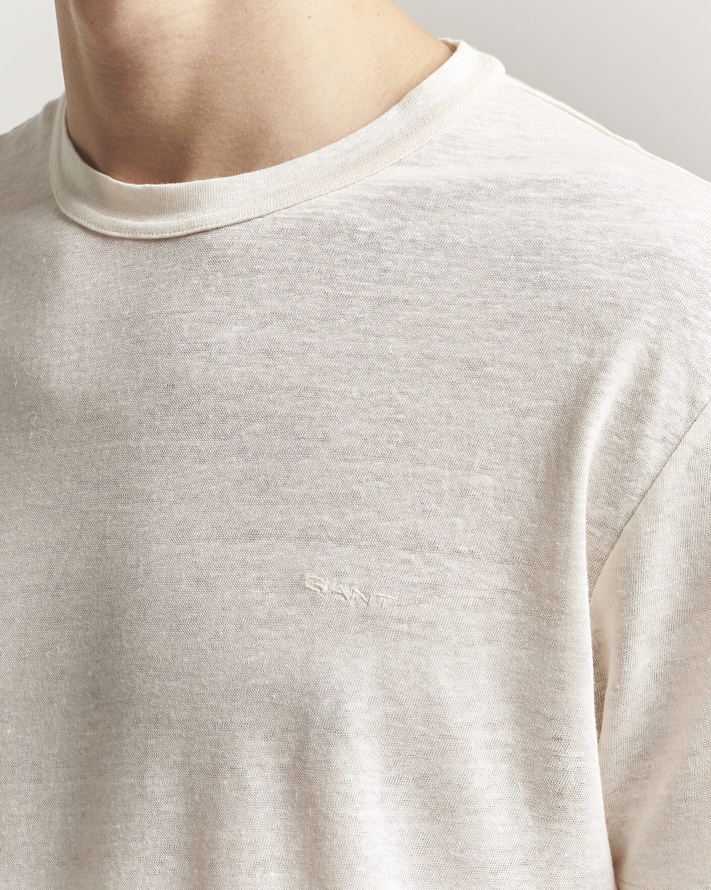 Men | T-Shirts | GANT | Linen T-Shirt Creamed White