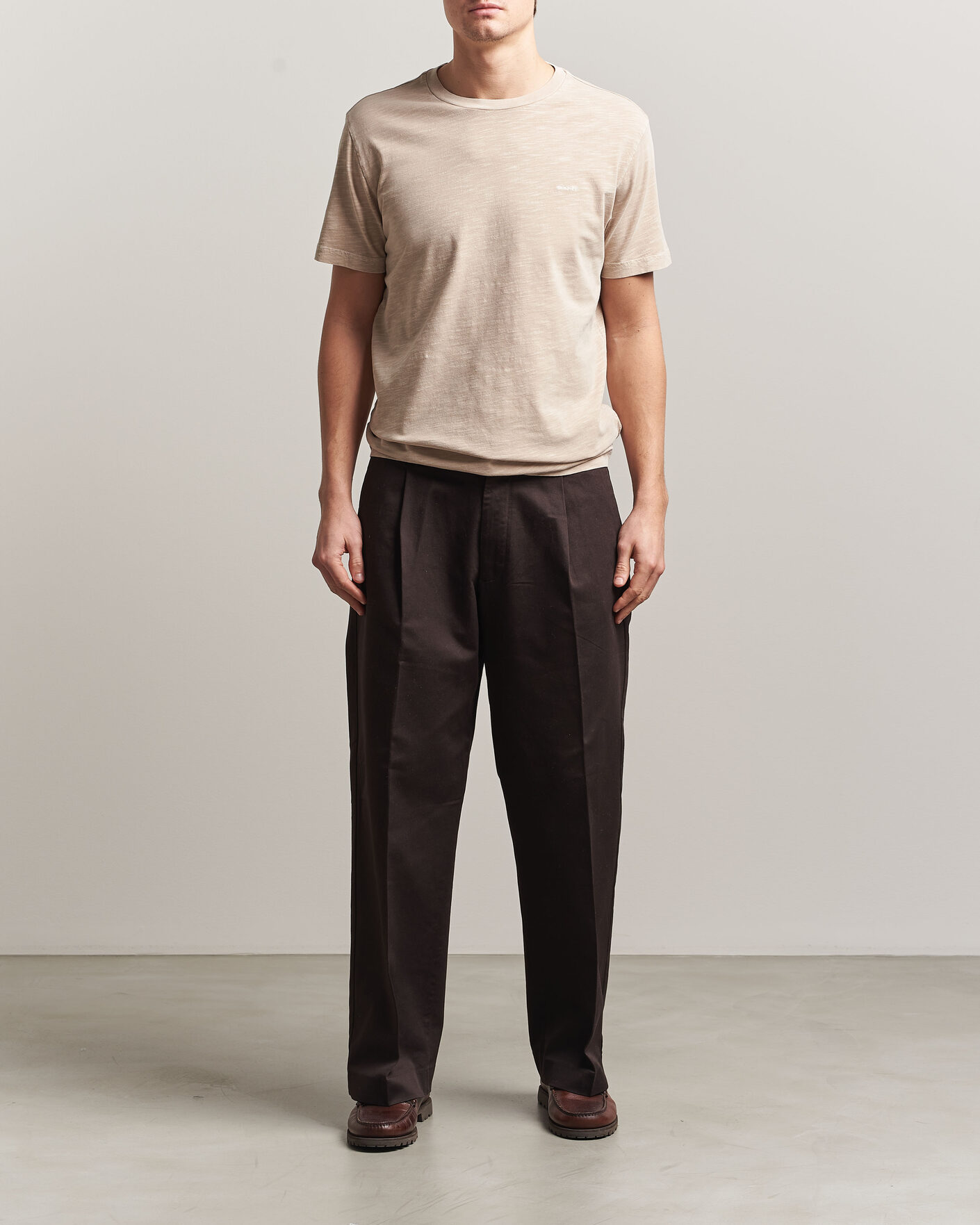 Men | T-Shirts | Gant | Washed Slub T-Shirt Oat Beige