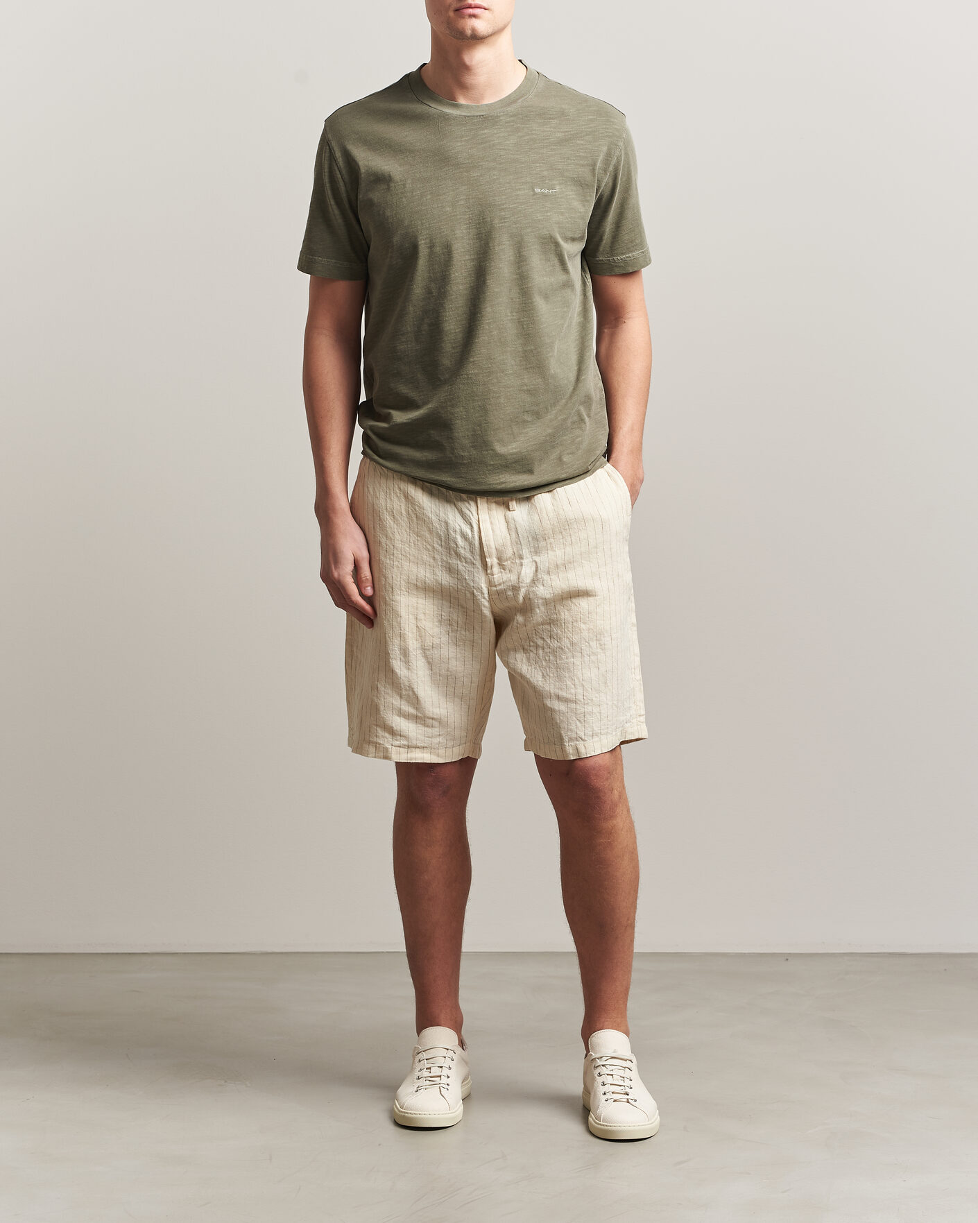 Men | T-Shirts | Gant | Washed Slub T-Shirt Dry Herb Green