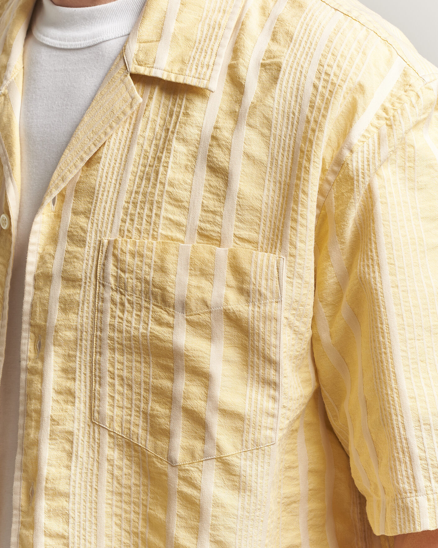 Men | Shirts | Gant | Relaxed Fit Seersucker Camp Collar Shirt Light Mustard Yellow