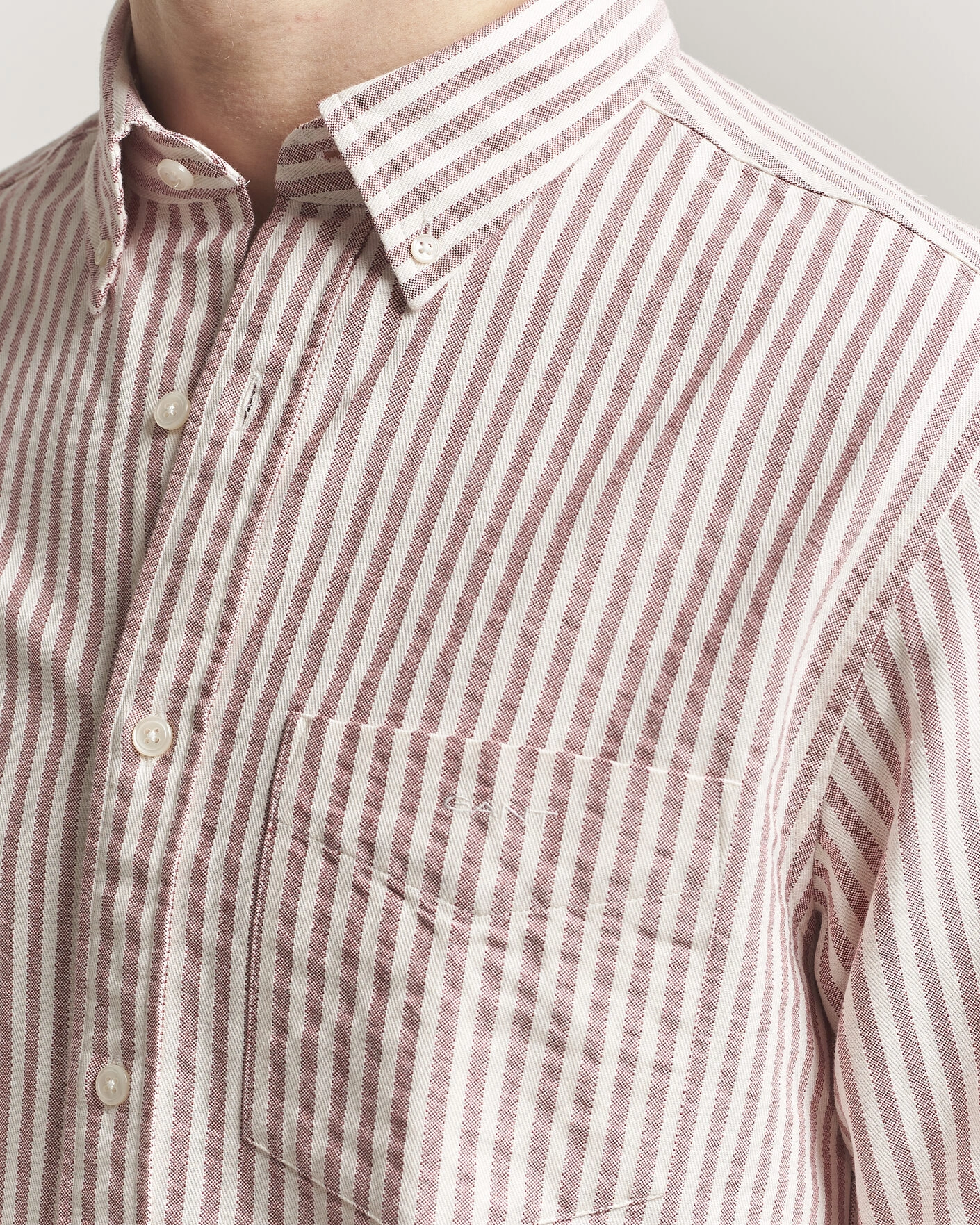 Men | Shirts | GANT | Regular Fit Textured Striped Shirt Rose Red