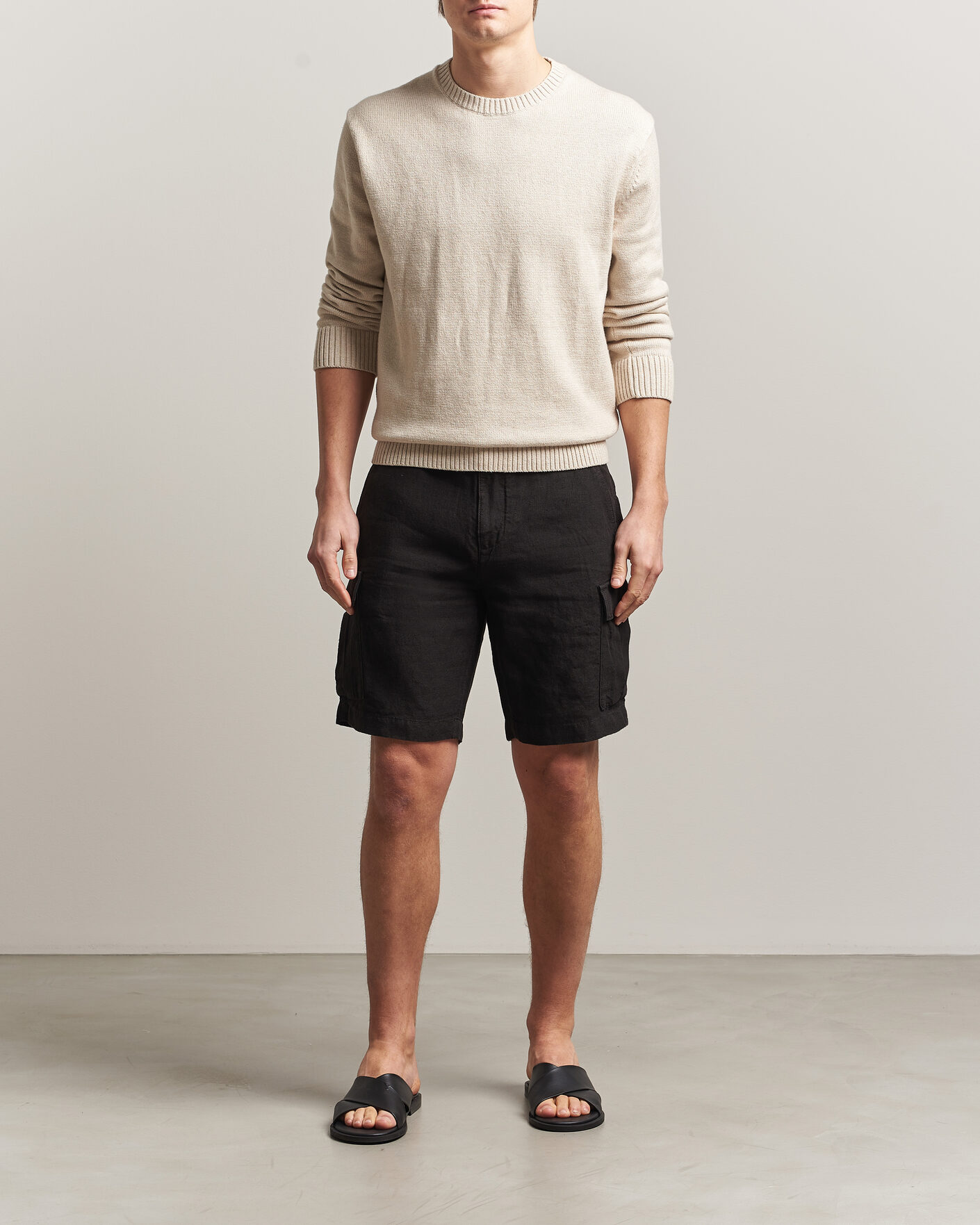 Men | Shorts | GANT | Regular Fit Linen Cargo Shorts Ebony Black