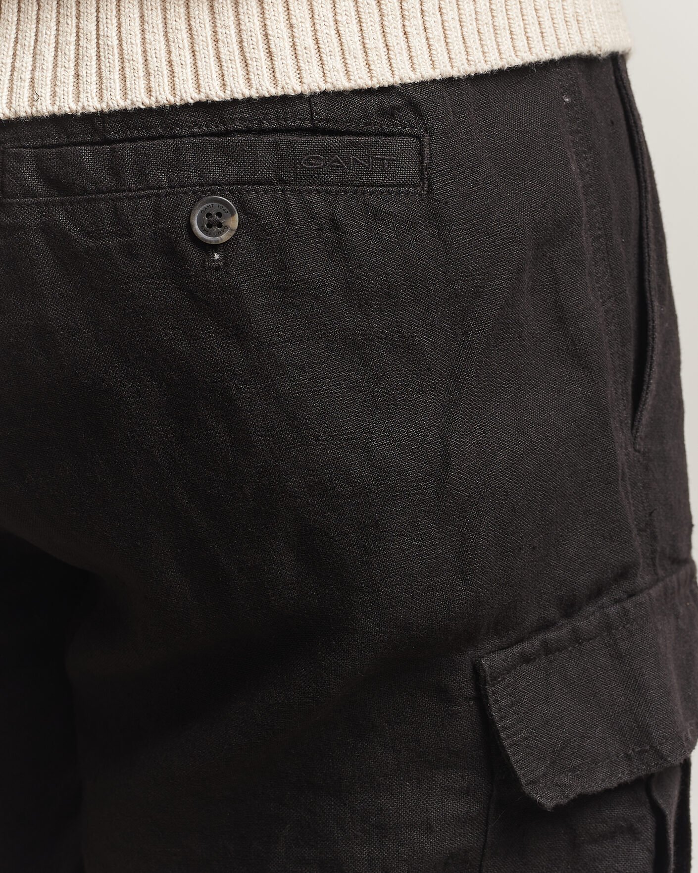 Men | Shorts | Gant | Regular Fit Linen Cargo Shorts Ebony Black