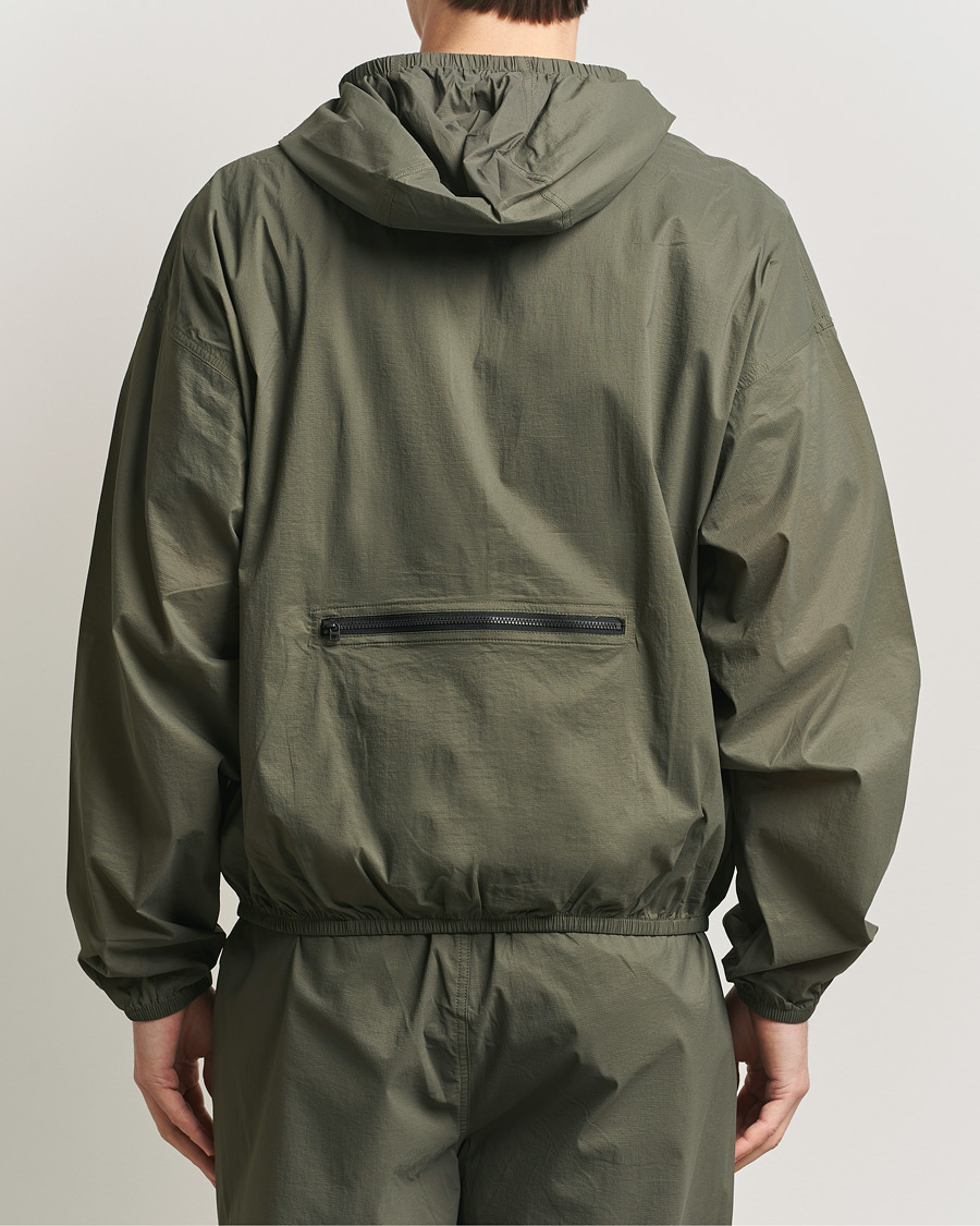 Men | Coats & Jackets | The North Face | Red Box Packable Wind Jacket New Taupe Green