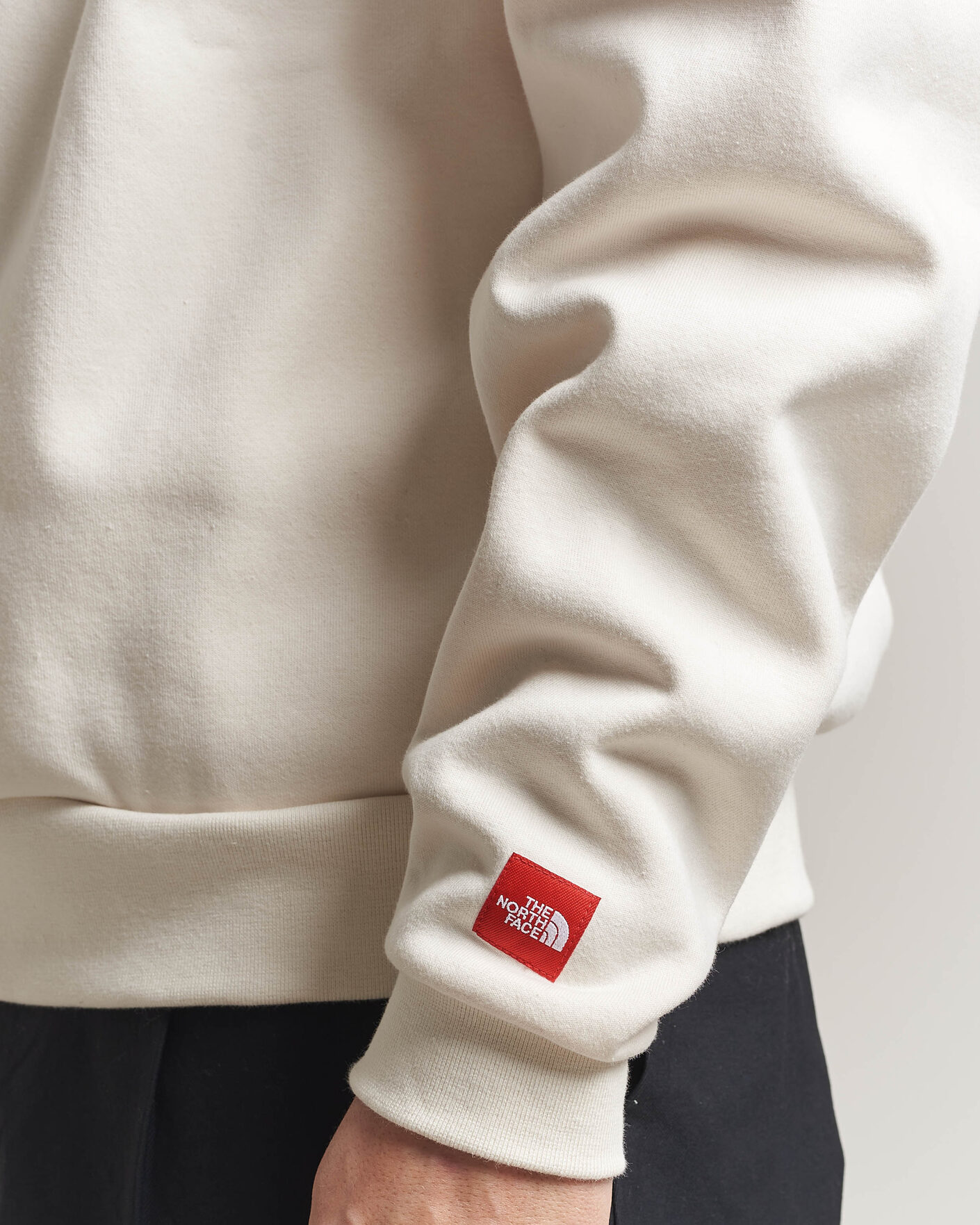 Men | Sweaters & Knitwear | The North Face | Red Box Hoodie White Dune