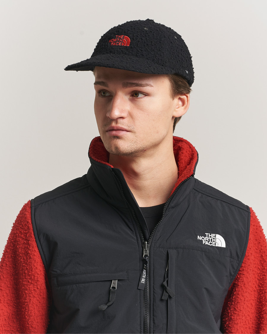 The North Face Casentino Hat Black at CareOfCarl.com
