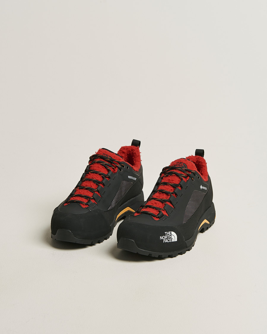 Men | Trail Sneakers | The North Face | Verto Alpine Casentino Black/Red