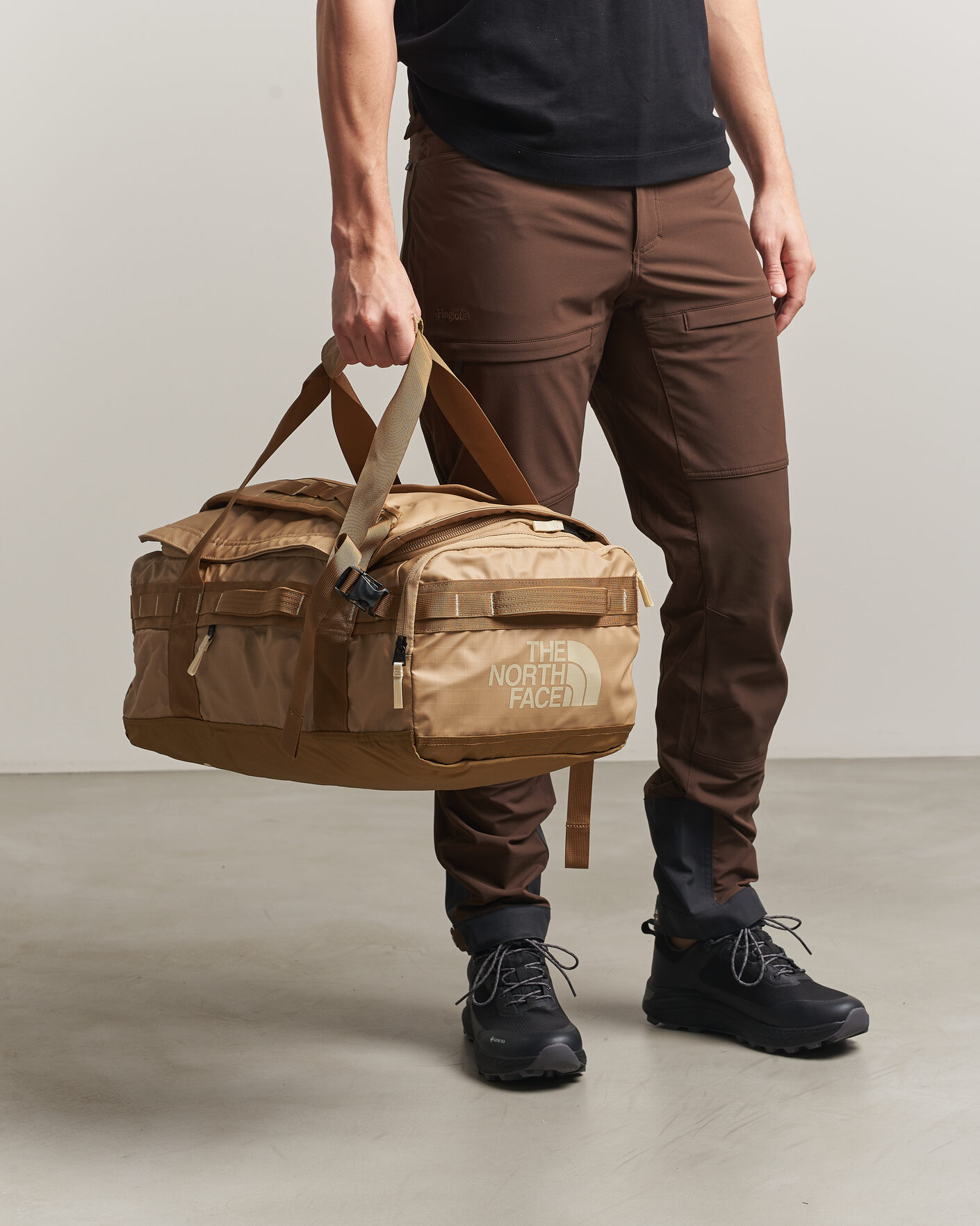 Men | Bags | The North Face | Base Camp Voyager Duffel 42 Khaki Stone