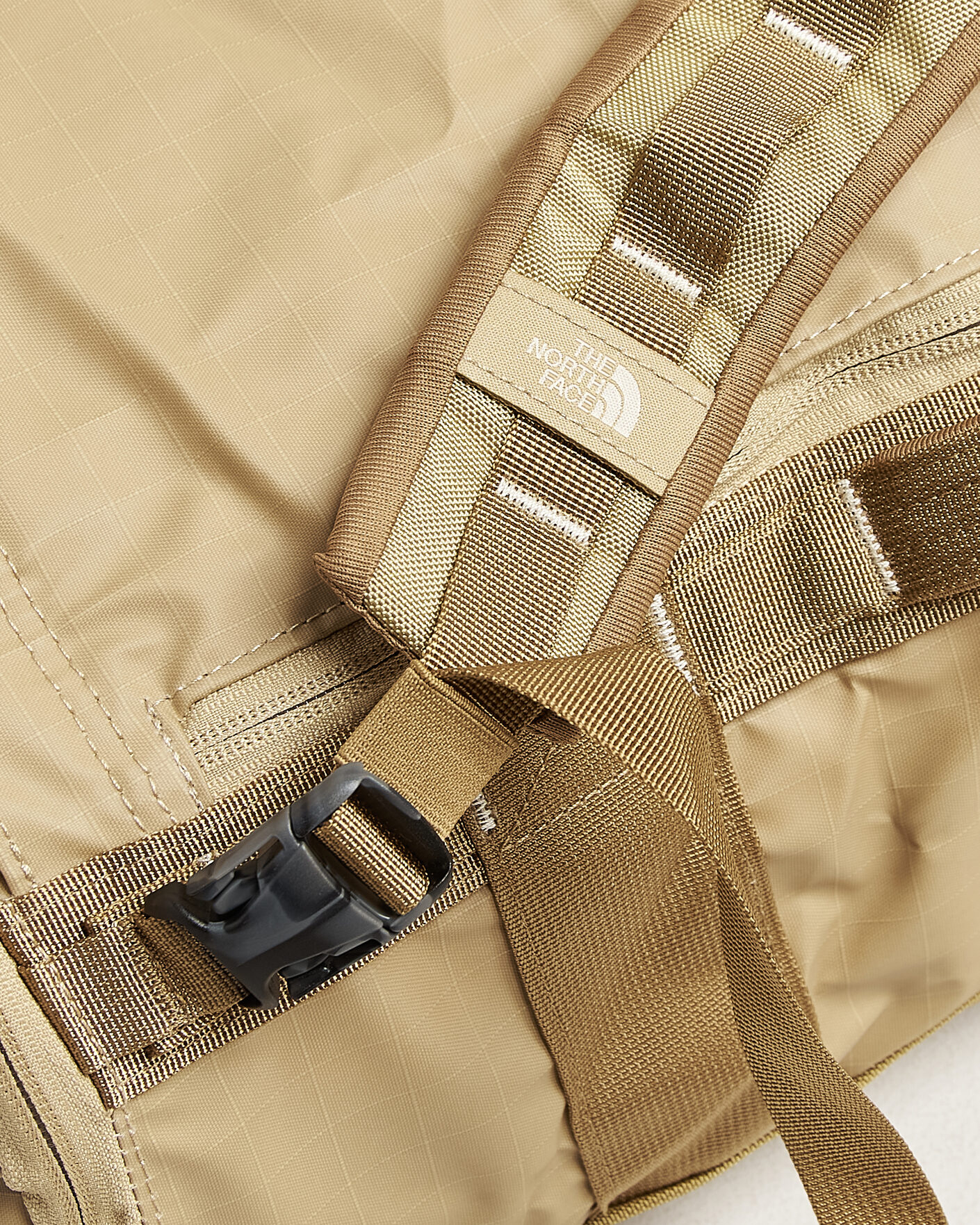 Men | Bags | The North Face | Base Camp Voyager Duffel 32 Khaki Stone