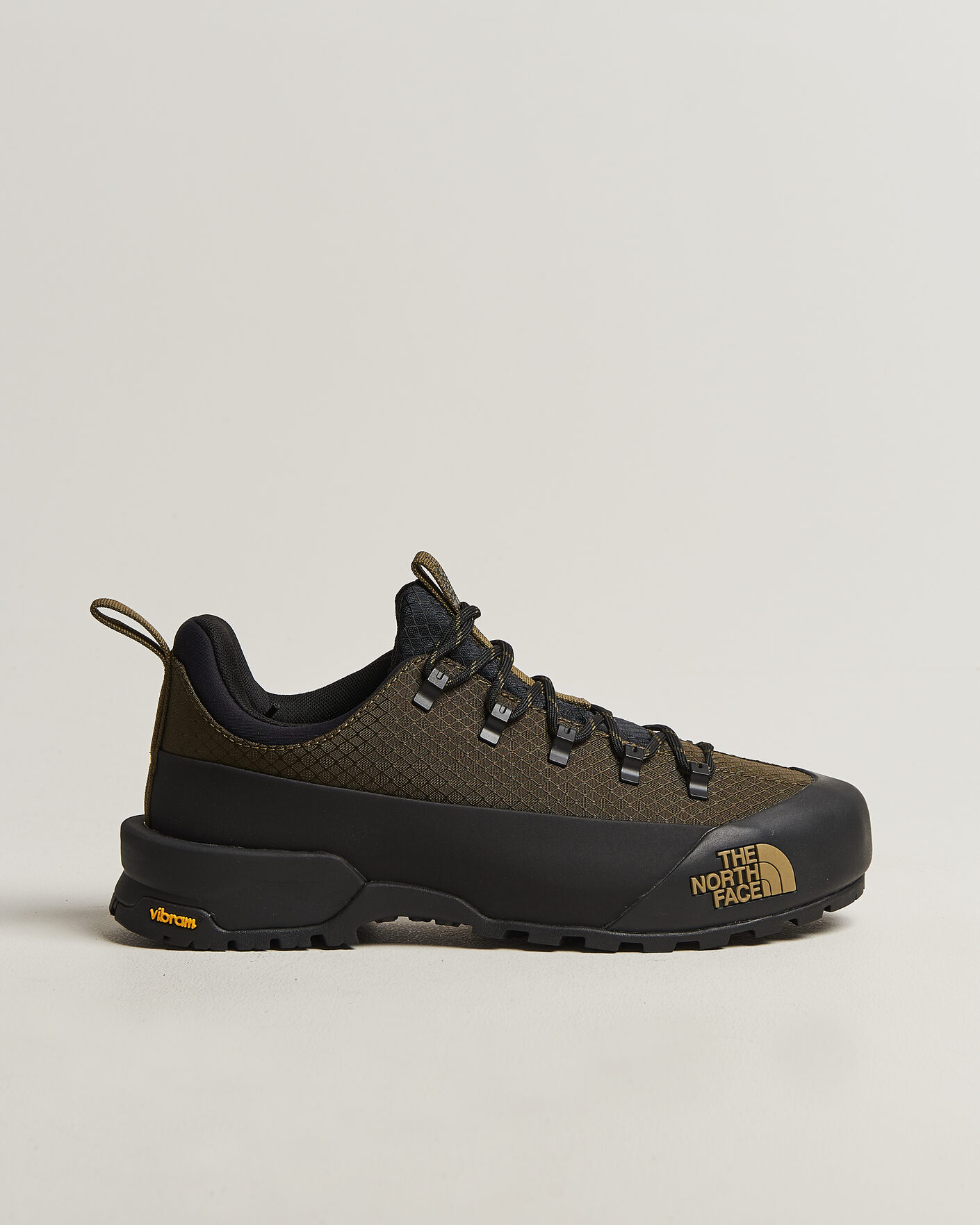 The North Face Glenclyffe Low Sycamore/Black at CareOfCarl.com