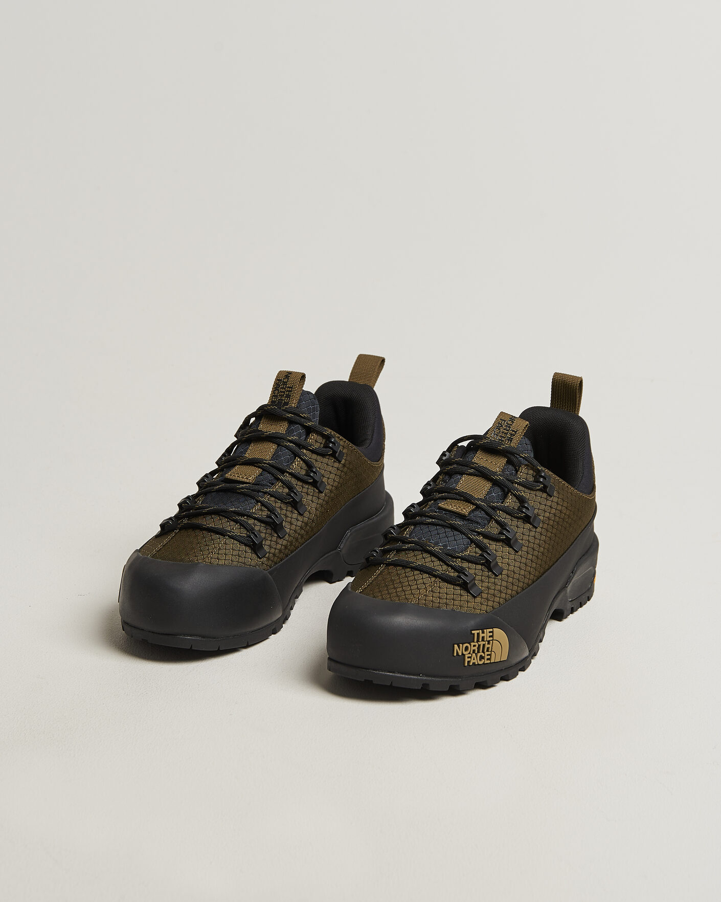 yn_703__nn The North Face Glenclyffe Low Sycamore/Black at CareOfCarl.com