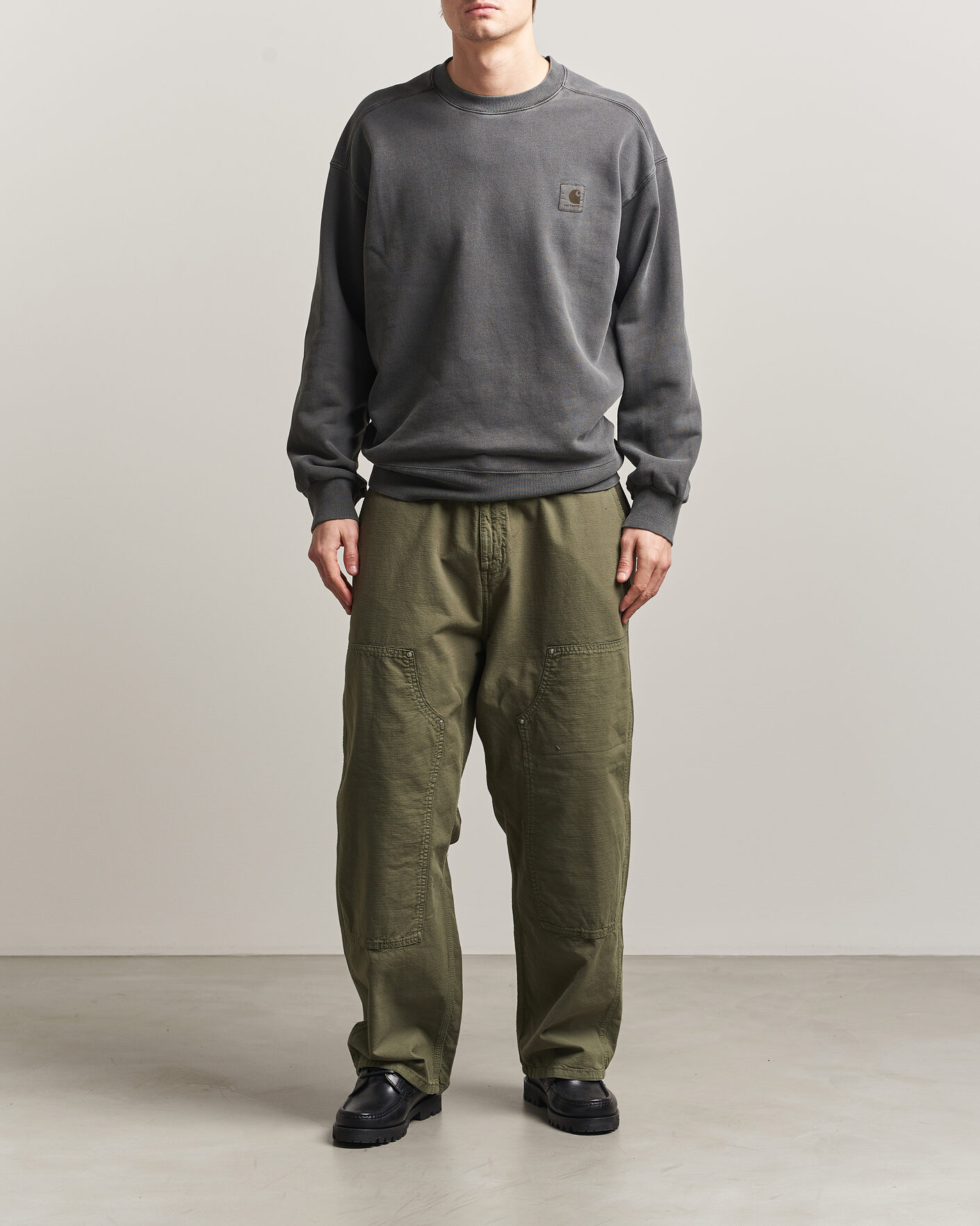 Men | Trousers | Carhartt WIP | Walter Double Knee Pant Leaf