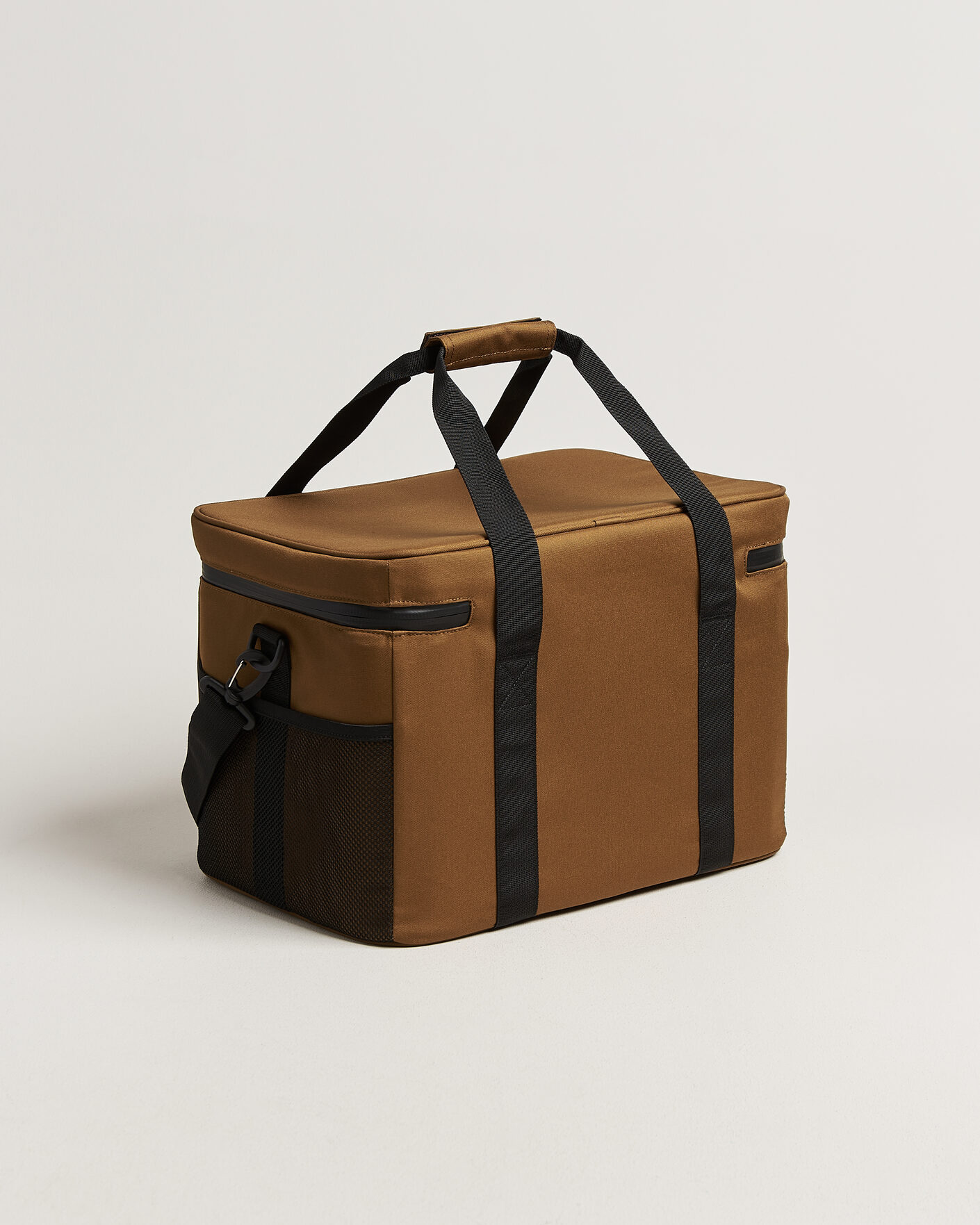Carhartt WIP Cooler Bag 34L Hamilton Brown at CareOfCarl.com