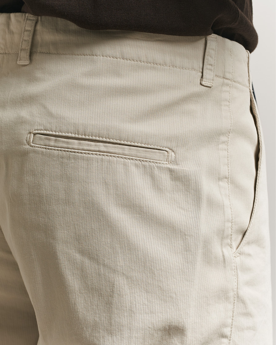 Men | Trousers | Boglioli | Regular Fit Cotton Chinos Beige