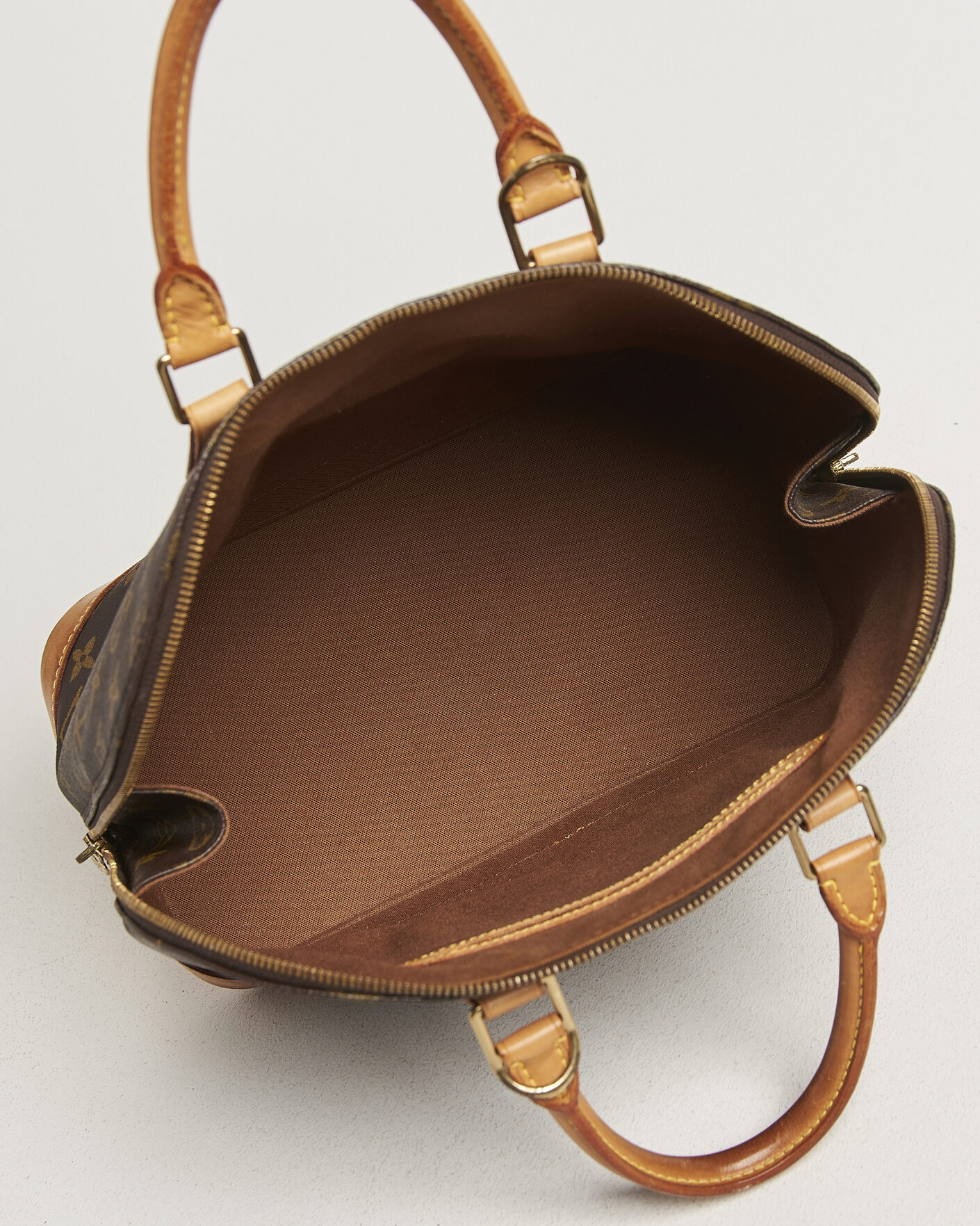 Men | Pre-Owned & Vintage Bags | Louis Vuitton Pre-Owned | Alma Bag PM Monogram