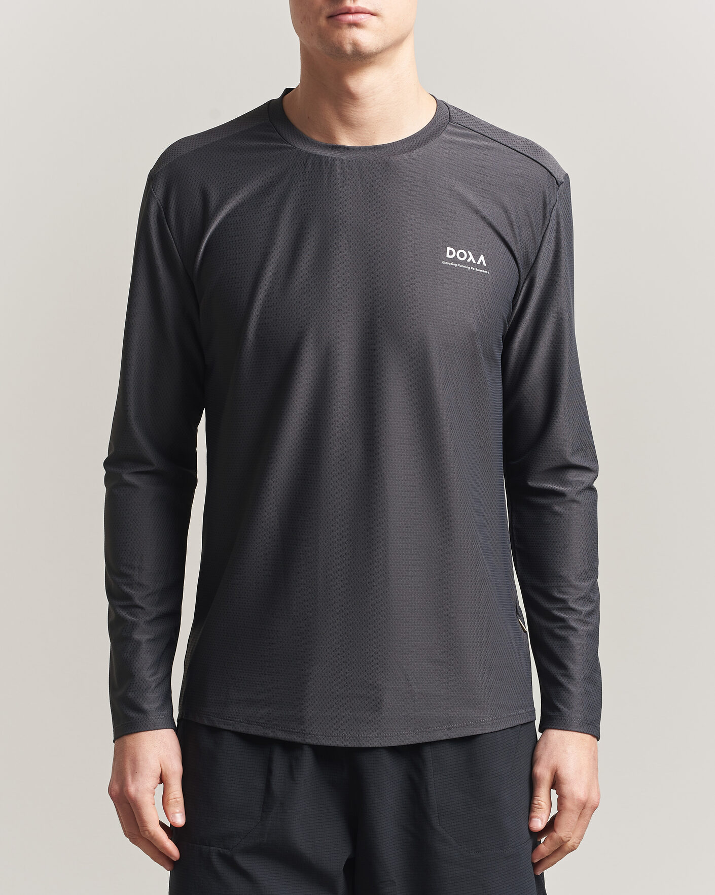 Men | T-Shirts | DOXA | Rerun Long Sleeve T-Shirt Raven