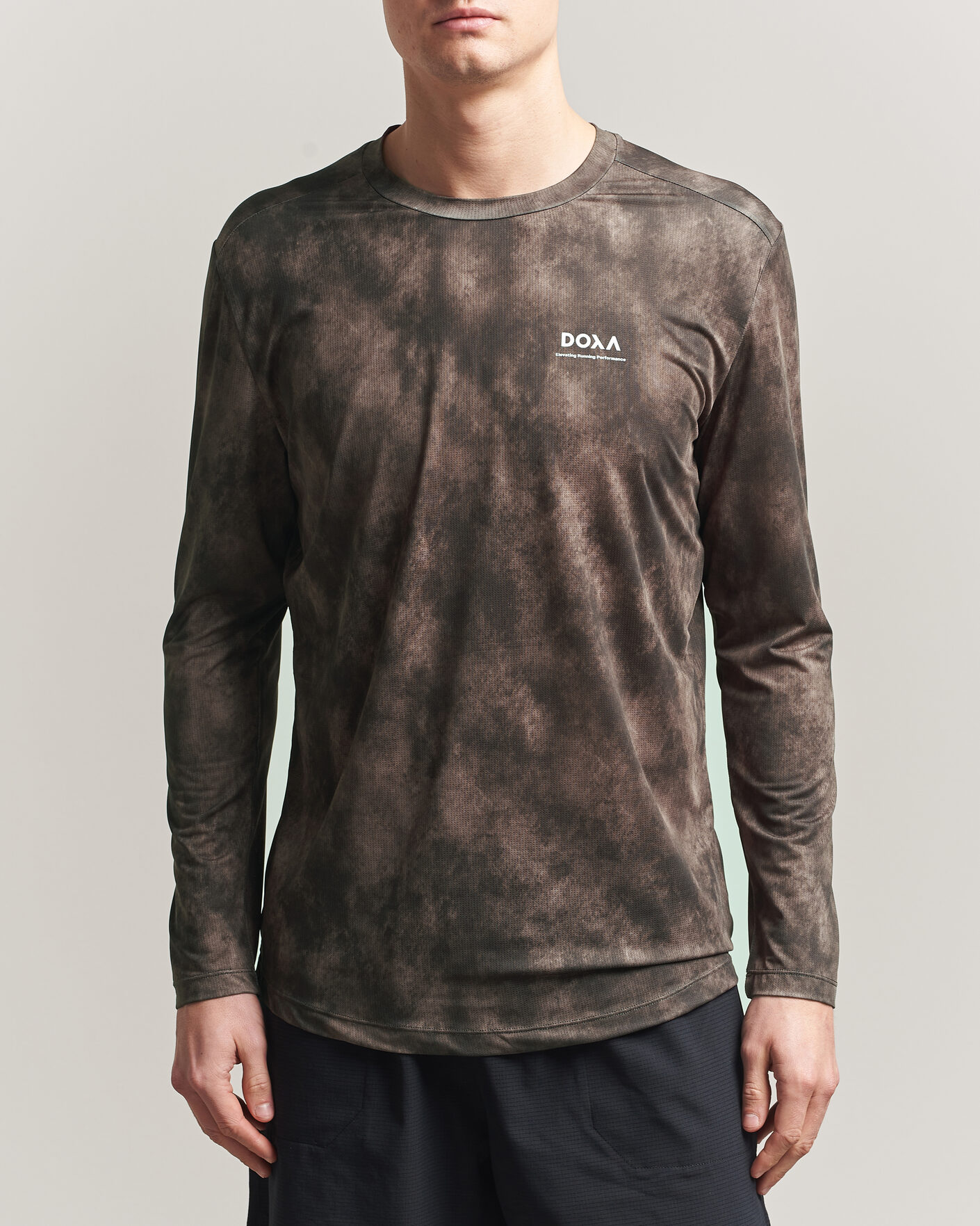 Men | T-Shirts | DOXA | Rerun Long Sleeve T-Shirt Taupe