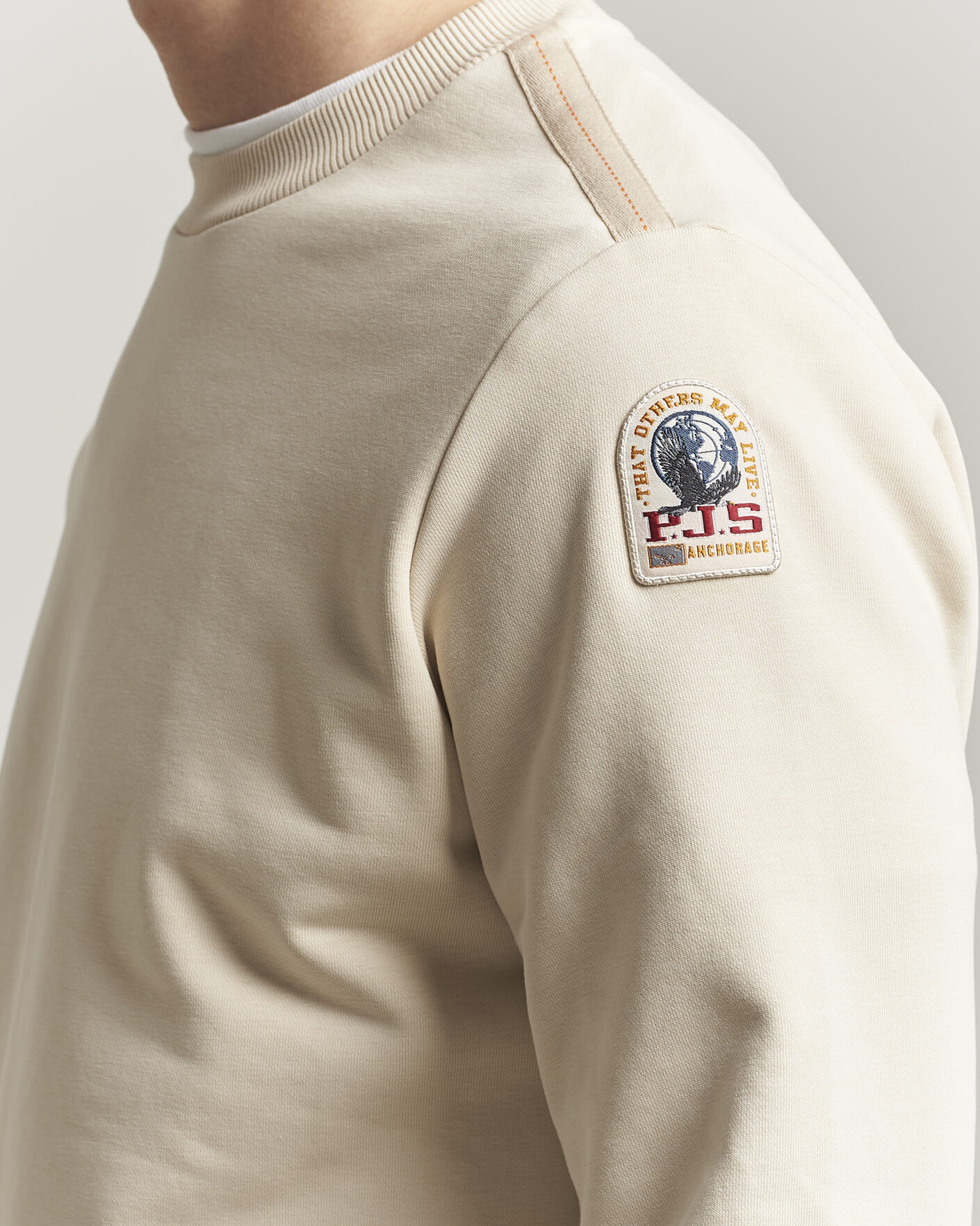 Men | Sweaters & Knitwear | Parajumpers | K2 Super Easy Crew Neck Sweatshirt Bone