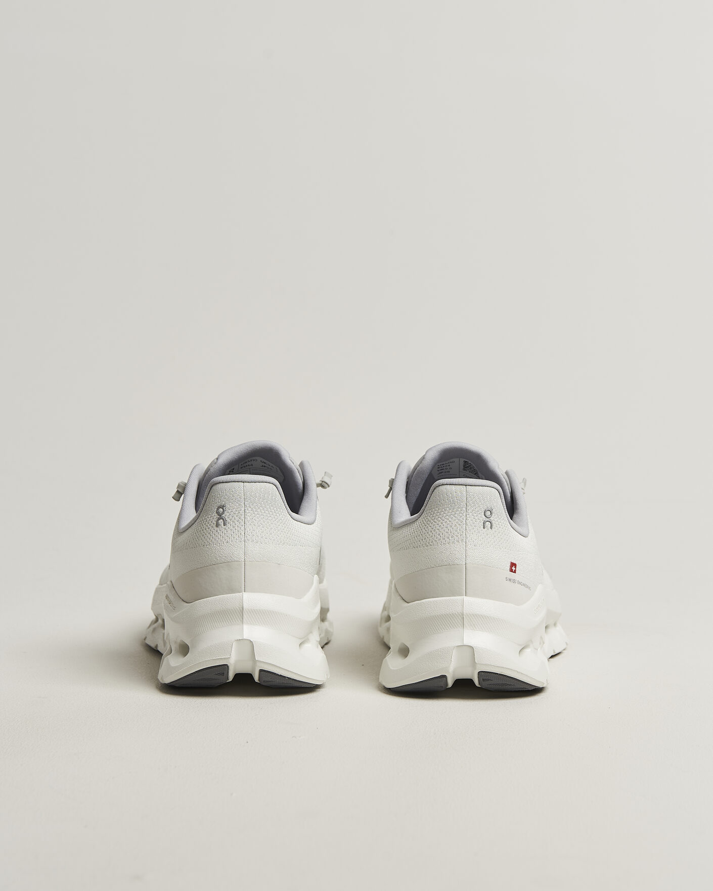 Men | Sneakers | On | Cloudtilt Glacier/Ice